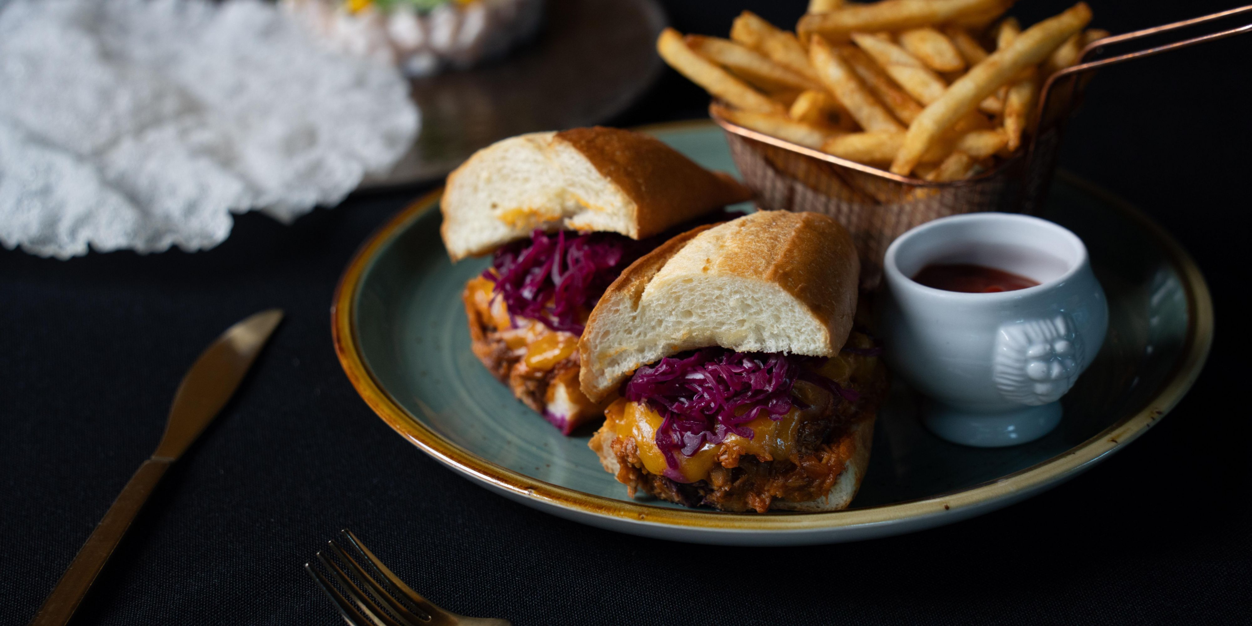 Join us at Bistro 888, InterContinental San Francisco, for Fall SF Restaurant Week, Nov 1–9, 2025. Savor a prix-fixe menu showcasing fresh seasonal ingredients and San Francisco’s culinary creativity—perfect for lunch or an elegant dinner.