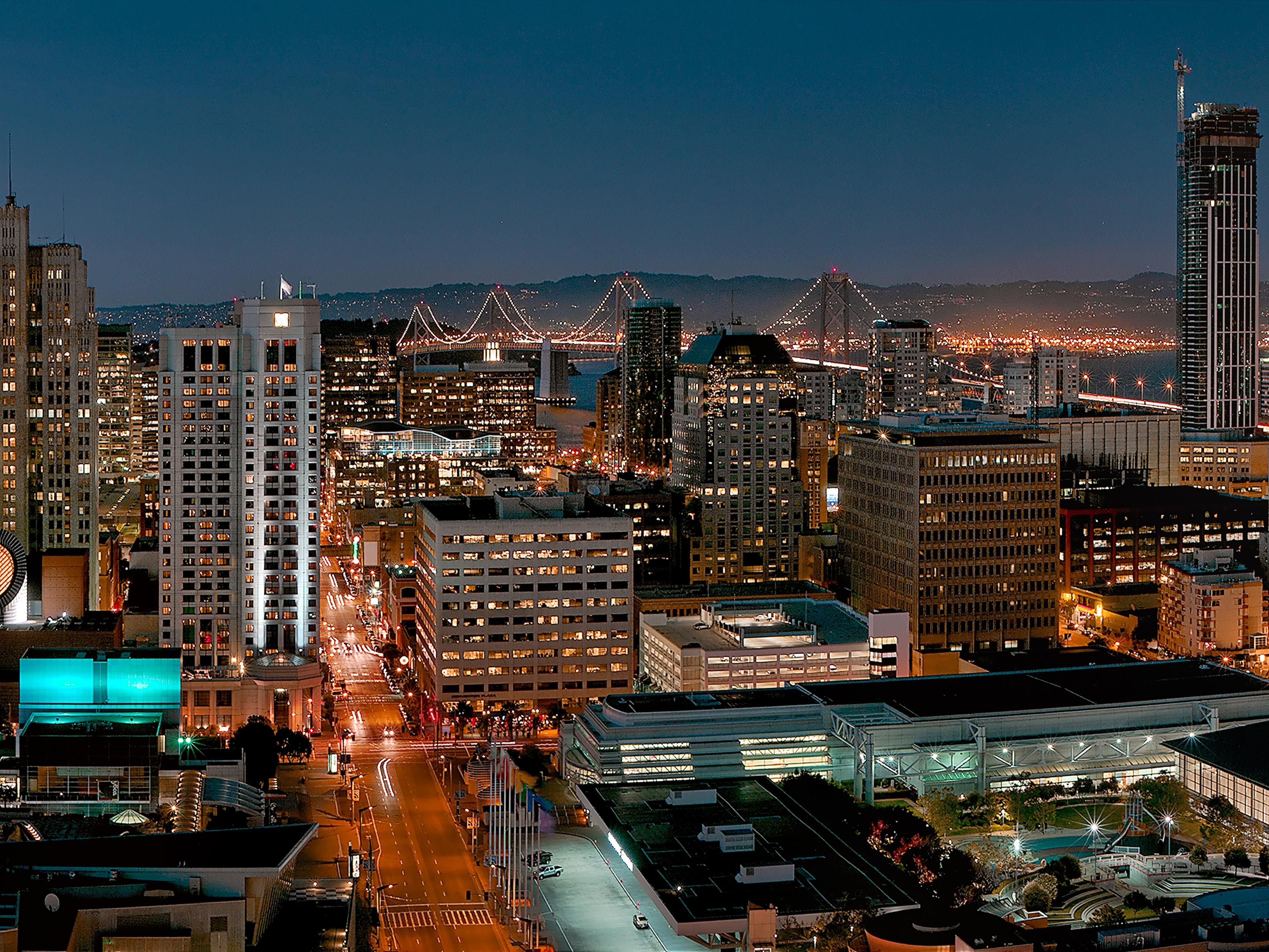 Experience the iconic San Francisco skyline from our hotel