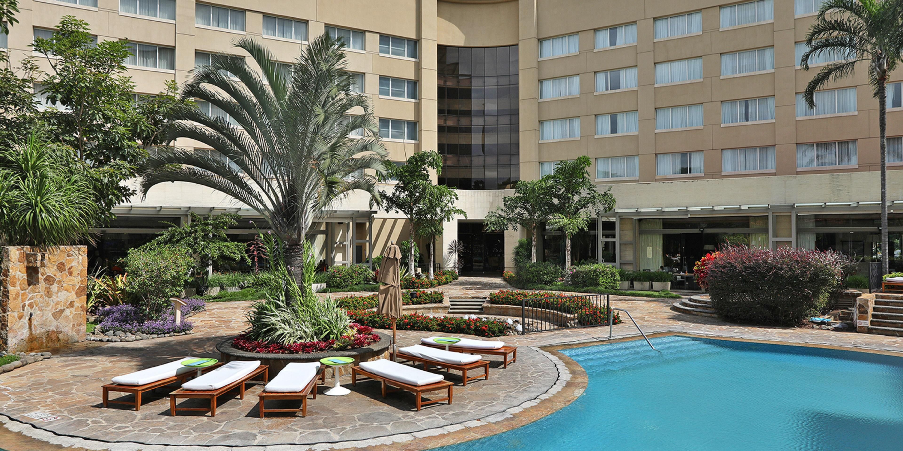 Celebrate Dia de la Anexión with us at the Intercontinental San José Escazú on July 25th! Enjoy a weekend of vibrant festivities, luxurious poolside relaxation, and exquisite fine dining. Join us for an unforgettable experience that captures the spirit of this special day in the heart of Costa Rica!