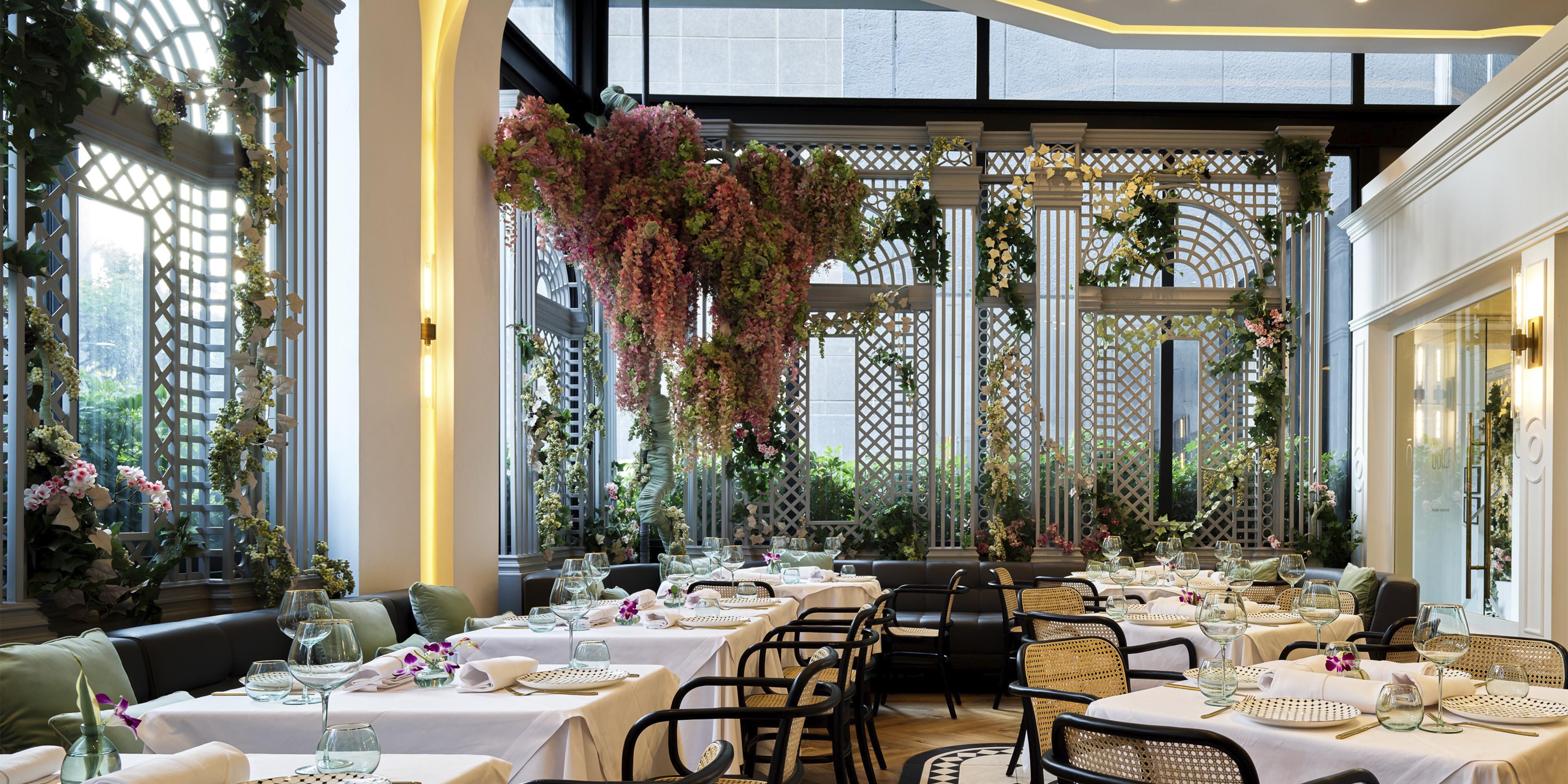 ¿Dónde comer en Monterrey? En Presidente InterContinental Monterrey le esperan dos restaurantes de especialidad: Chapulín, que ofrece lo mejor de la cocina mexicana, y Lilōu, con una propuesta cosmopolita y sofisticada. Disfrute de una experiencia culinaria única en un solo lugar.