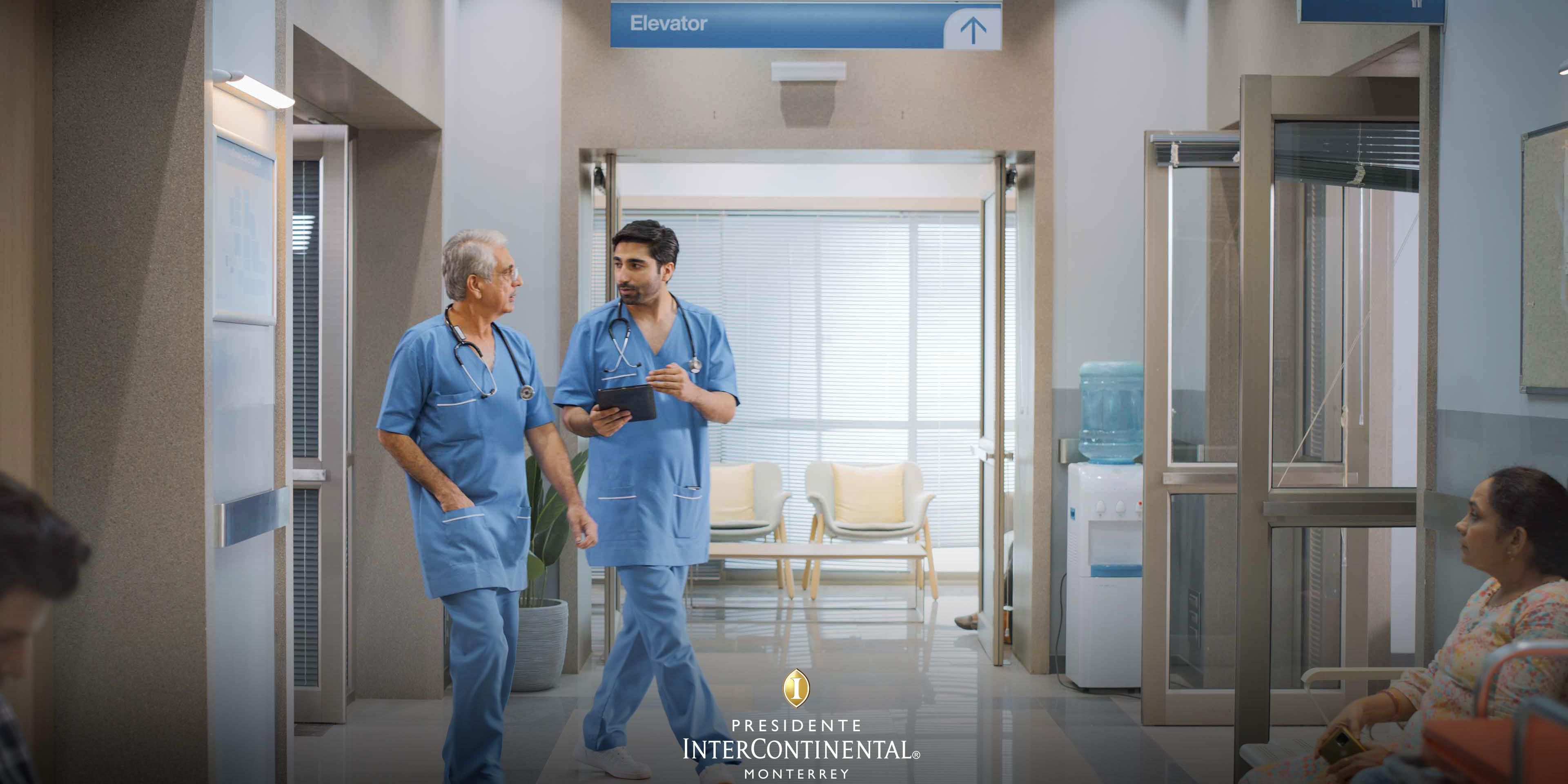 Presidente InterContinental Monterrey ofrece una ubicación privilegiada cerca del Hospital Zambrano Monterrey, uno de los tres mejores de México, ideal para quienes buscan comodidad, atención médica cercana y hospedaje de alto nivel en la ciudad.