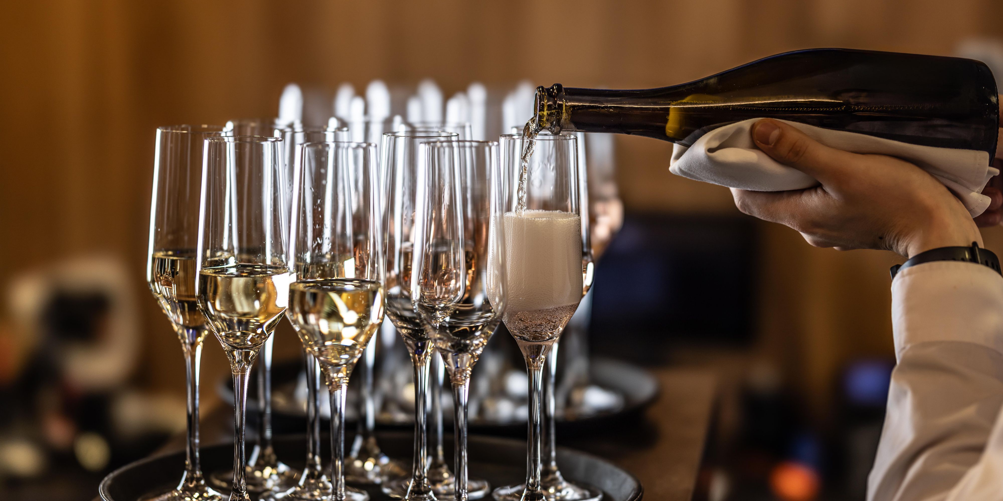 Ring in the New Year with elegance at InterContinental San Pedro Sula. Savor a refined dinner in a festive ambiance, surrounded by luxury and celebration. Welcome 2026 in style—an unforgettable evening awaits.