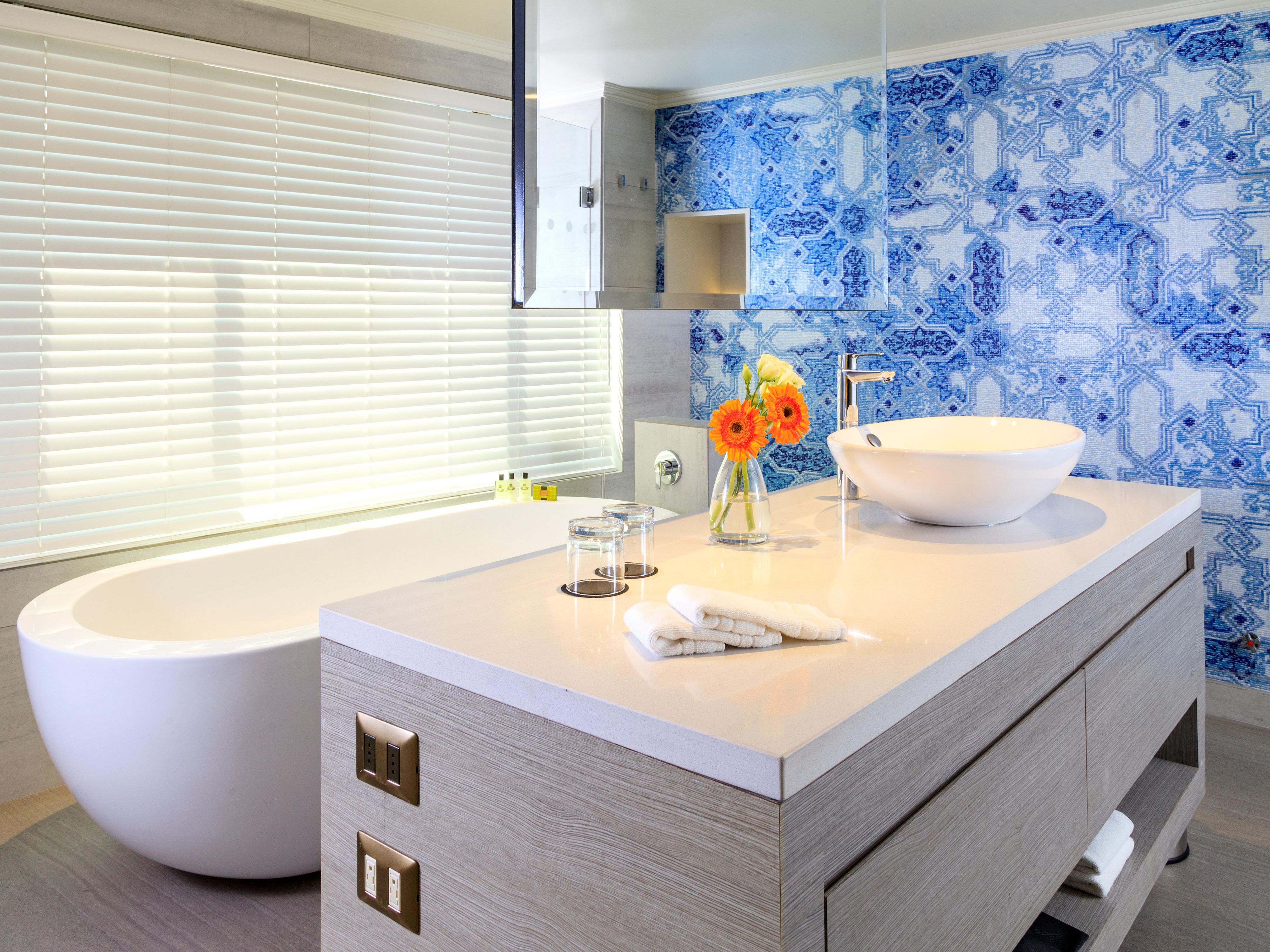 Luxury Suite Bathroom