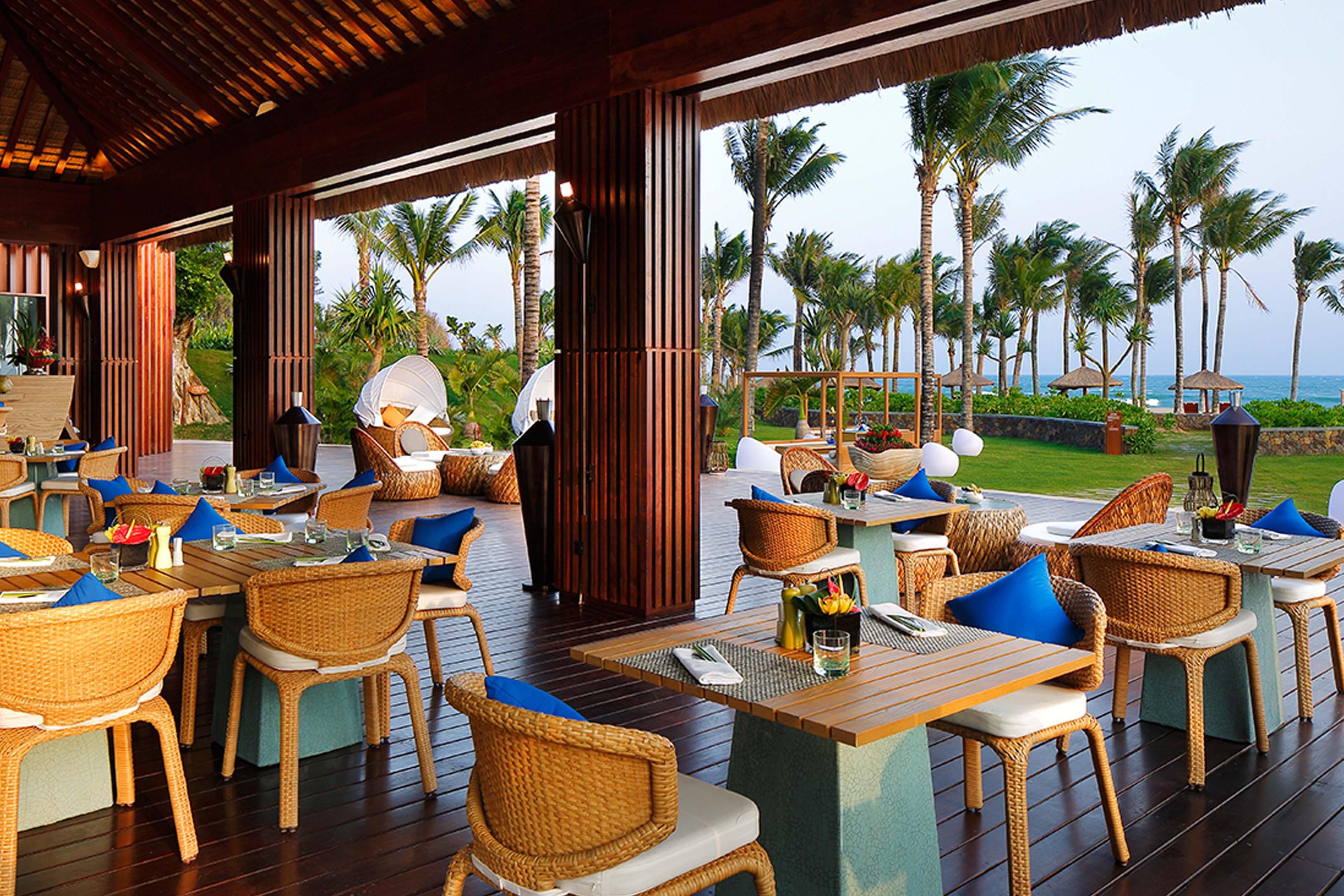 Dining Options in Sanya | InterContinental Sanya Haitang Bay Resort