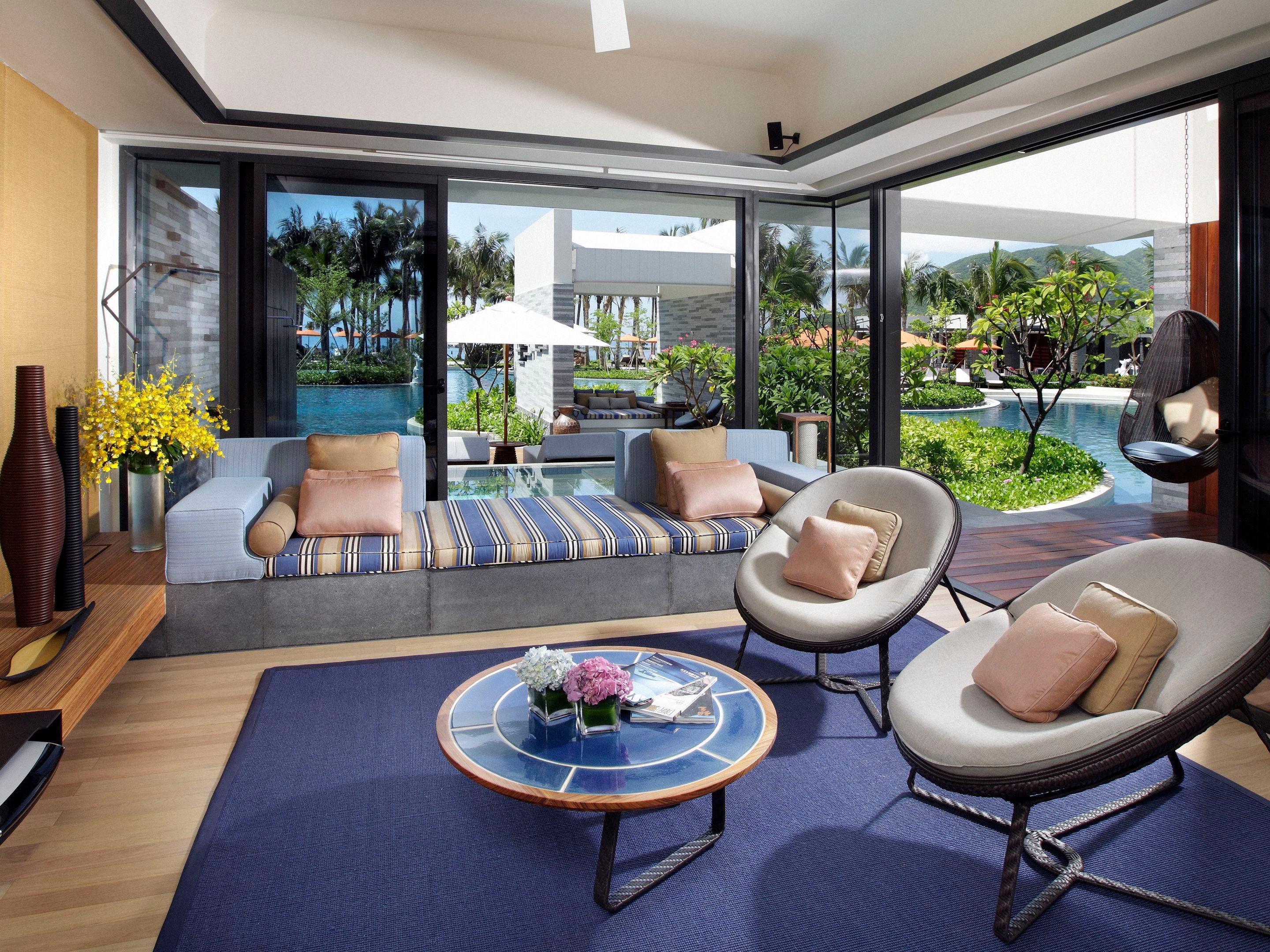 1 King bedroom Villa outdoor Living Area