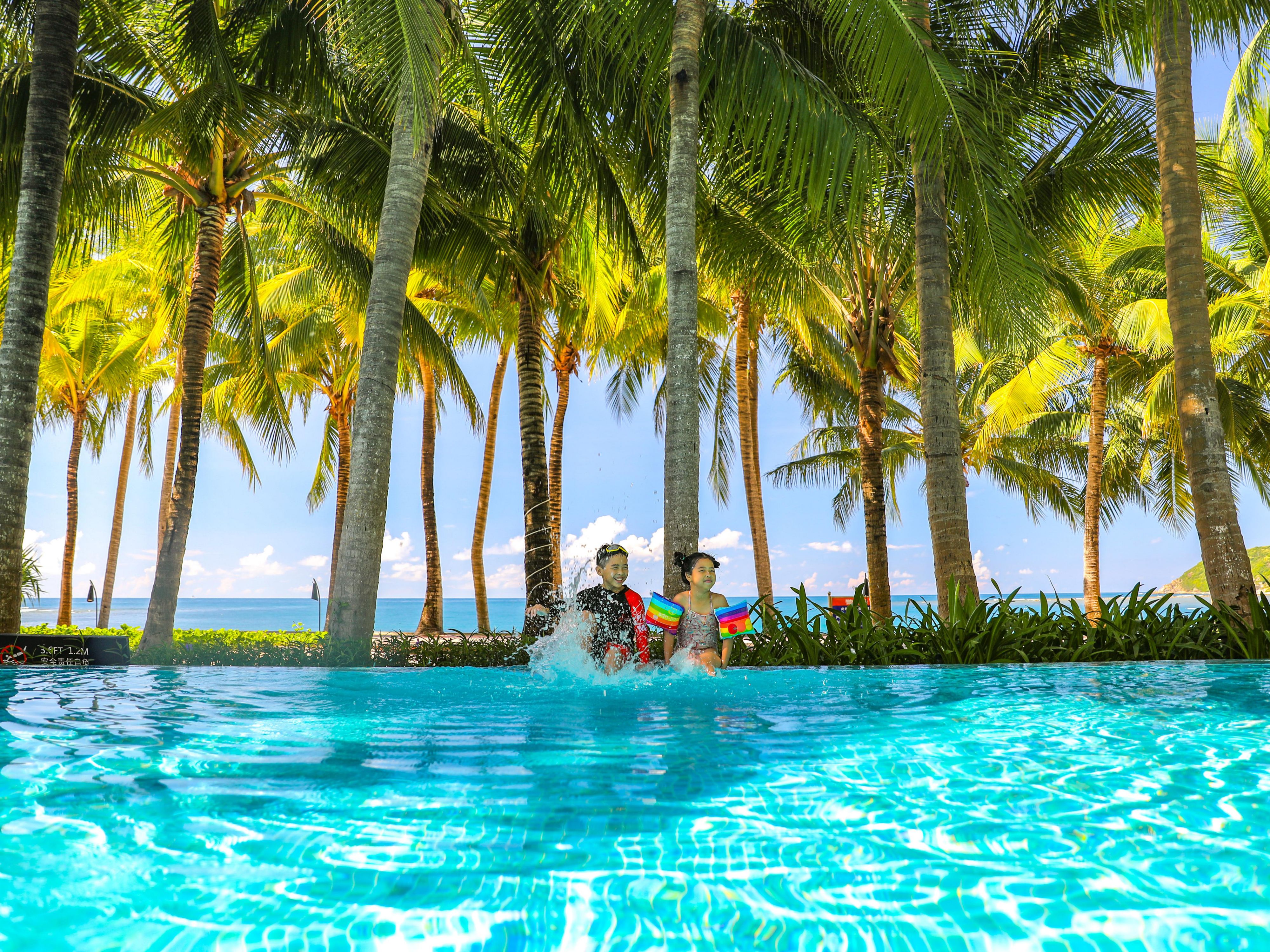 Heated pool