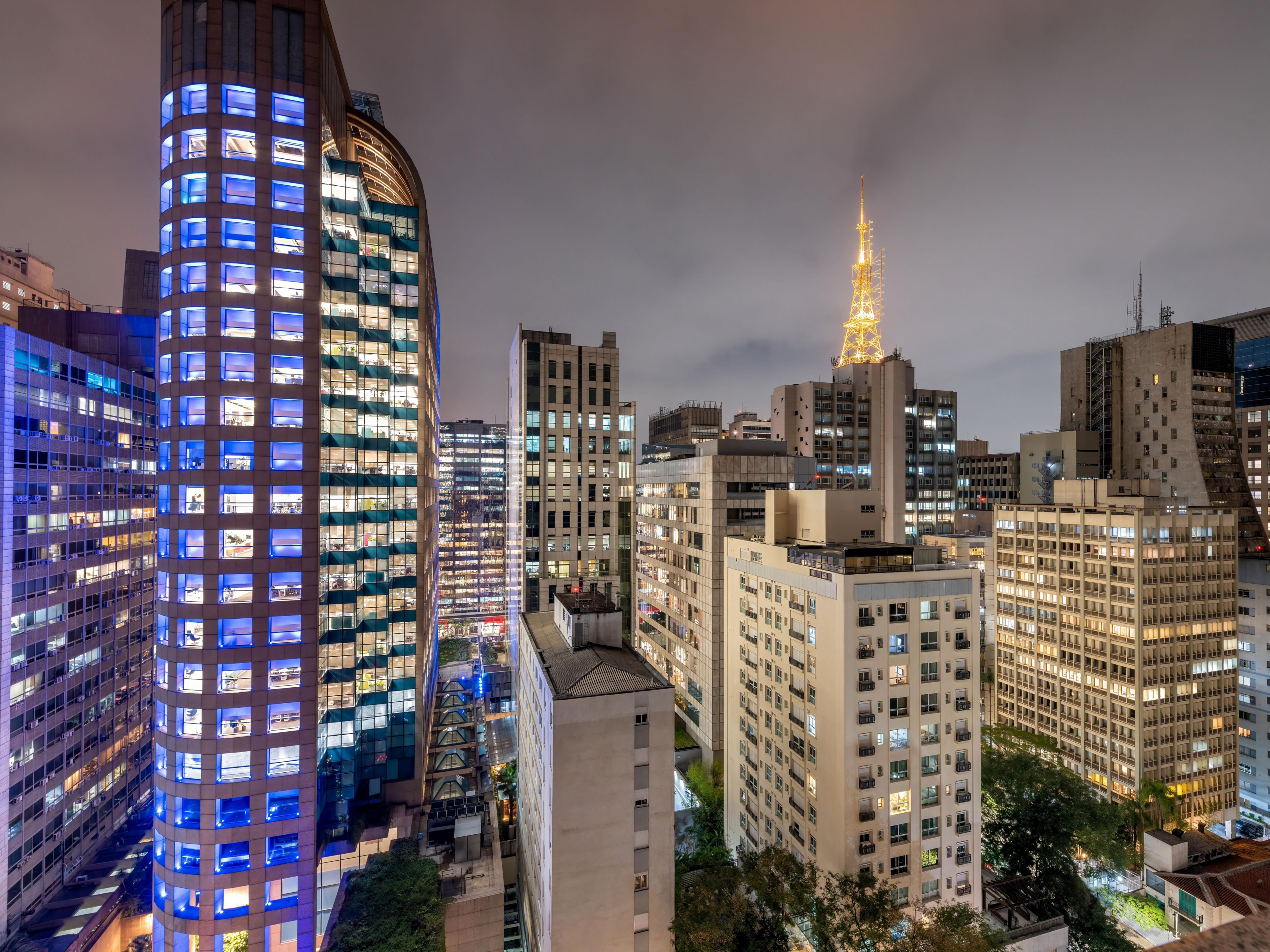 A stunning skyline at your fingertips