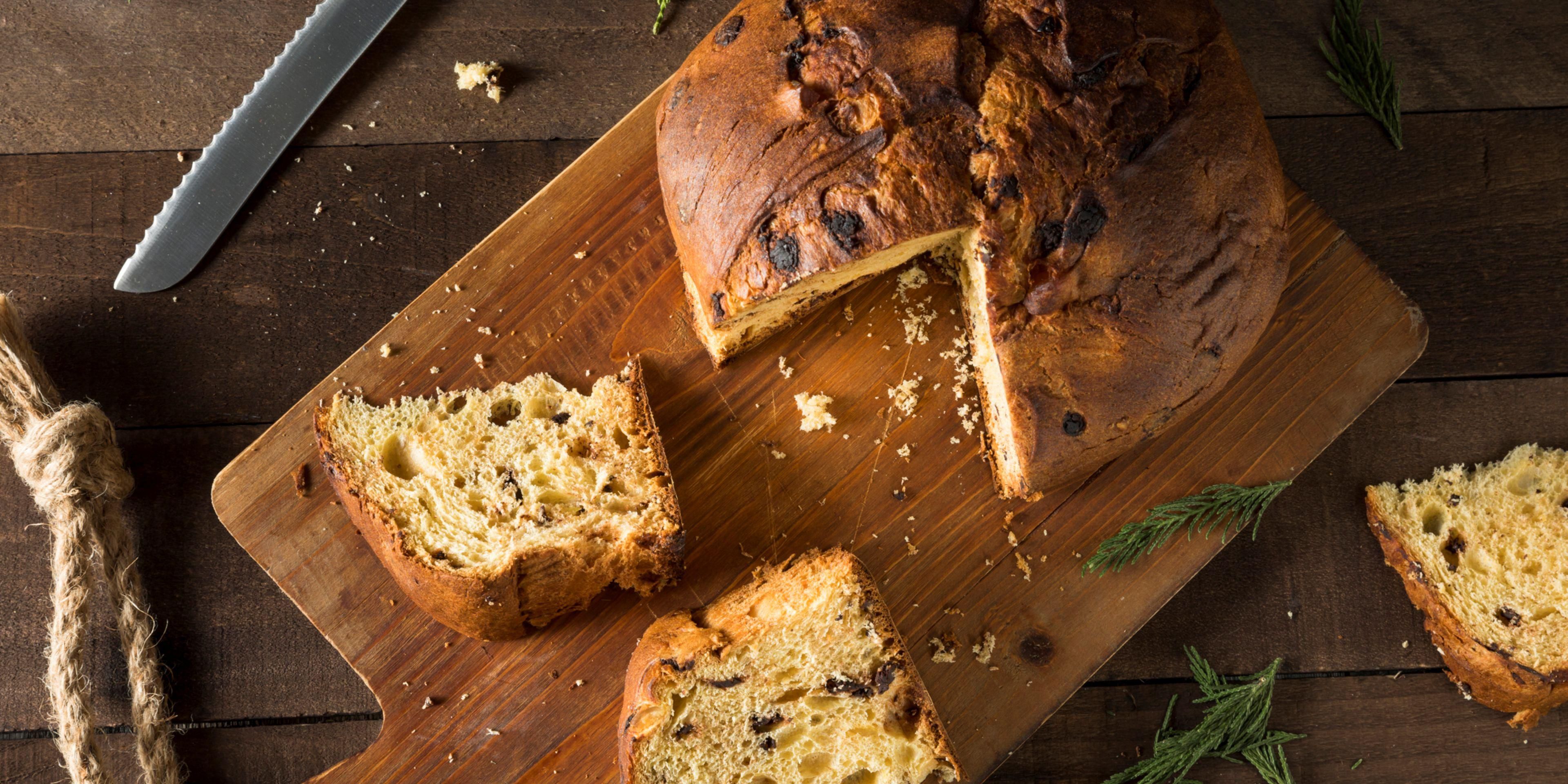 Mergulhe na tradição Fornada do Panettone onde nossos mestres padeiros apresentam uma celebração de artesanato, sabor e espírito festivo. Convidamos você a fazer sua encomenda antecipada do panettone recém-assado, elaborado com os melhores ingredientes e um toque de magia natalina. Contato pelo WhatsApp: +55 11 99404-2868