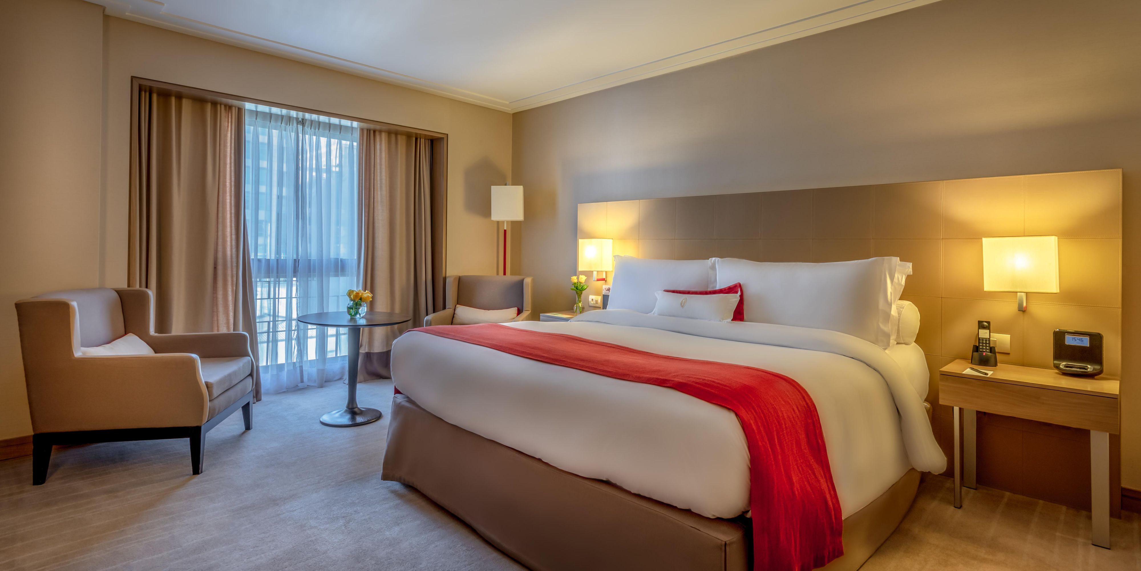 Experience luxury and comfort at InterContinental São Paulo. Enjoy a sumptuous breakfast included in your stay with our exclusive rate, featuring a delightful array of local and international dishes. Whether you're in town for business or leisure, indulge in the elegance of our hotel, located in the heart of São Paulo. 