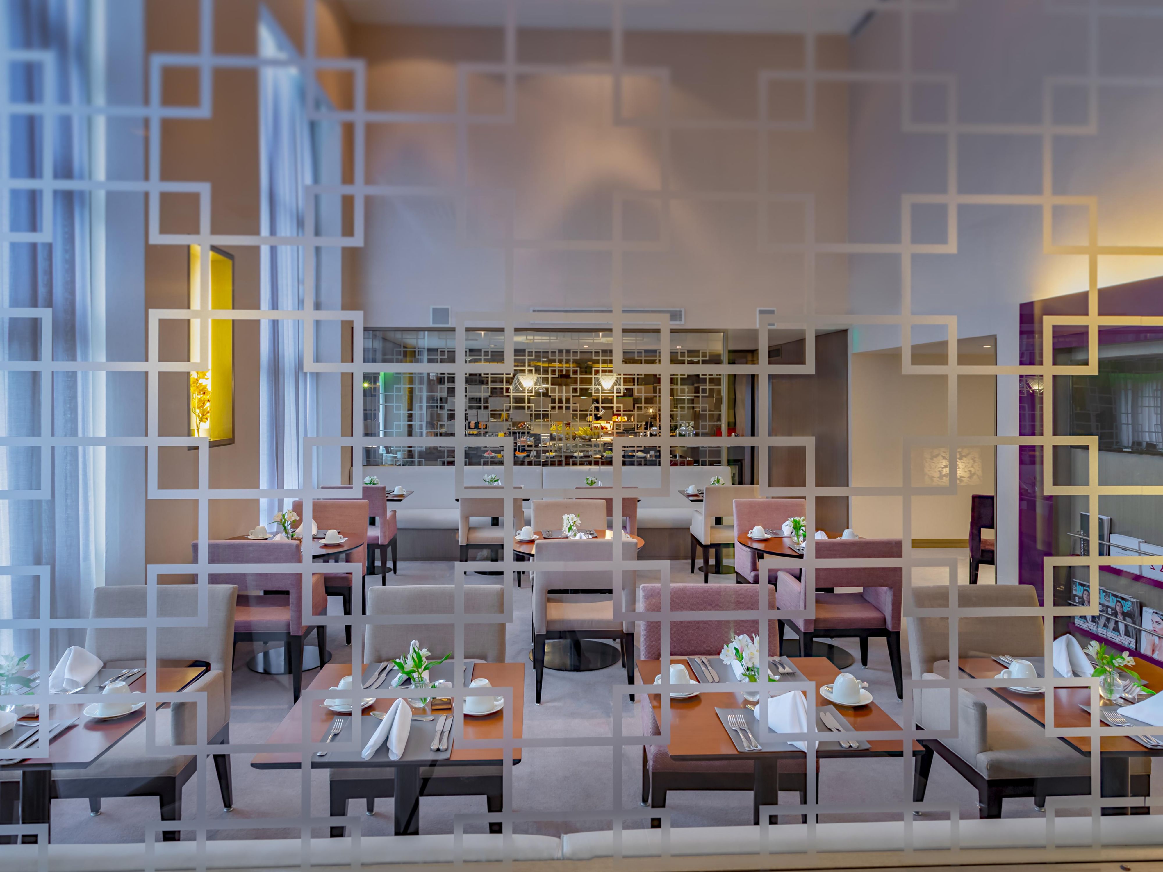 Club Floor Lounge