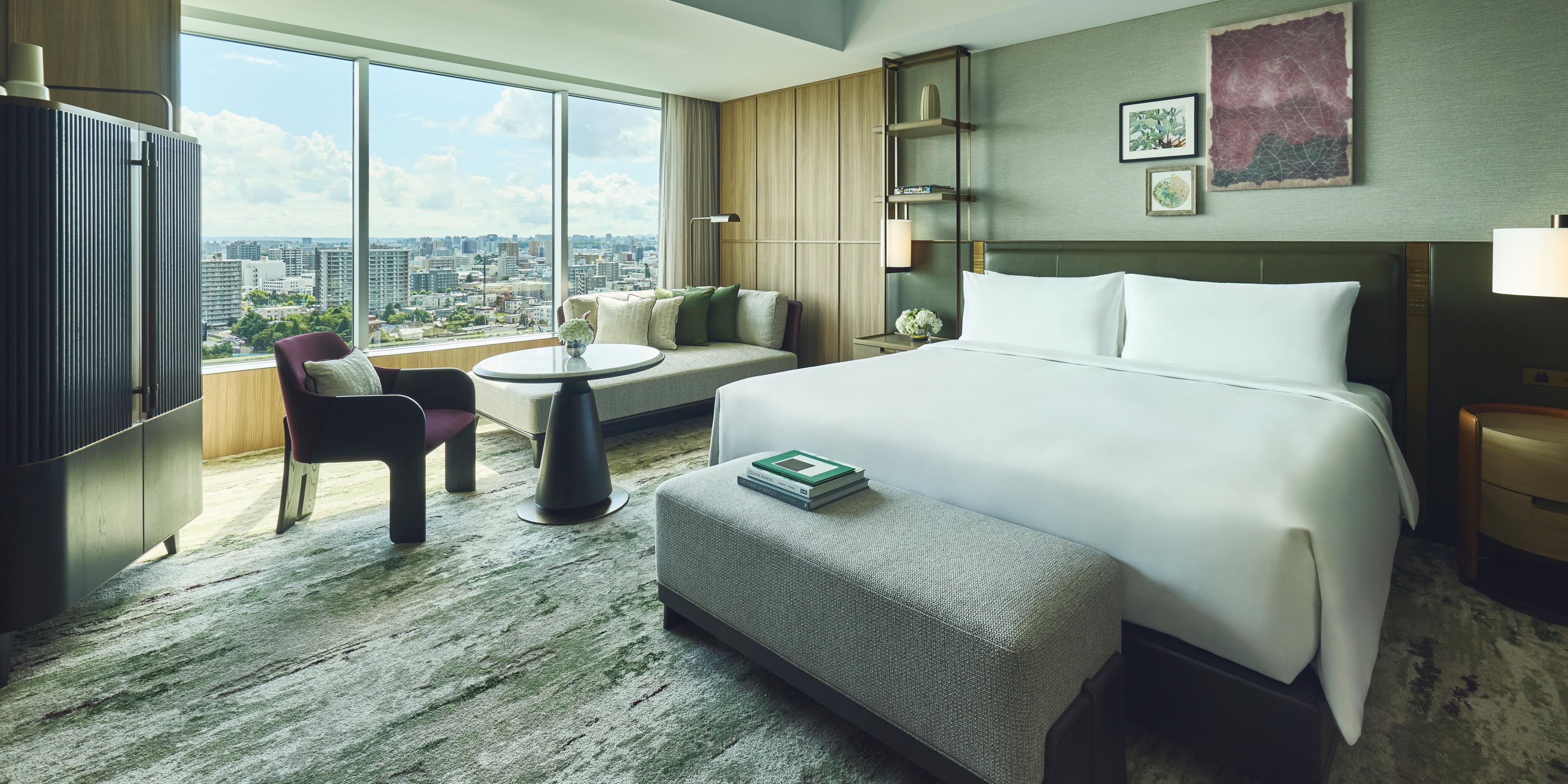 Our 149 rooms and suites, starting from a spacious 42 sqm and extending up to 160 sqm, offer refined comfort and a sense of grandeur. Each features an inviting bathtub, a well-stocked minibar, and an atmosphere of timeless elegance. Thoughtful design ensures that every stay is elevated, whether you’re here for leisure or business.