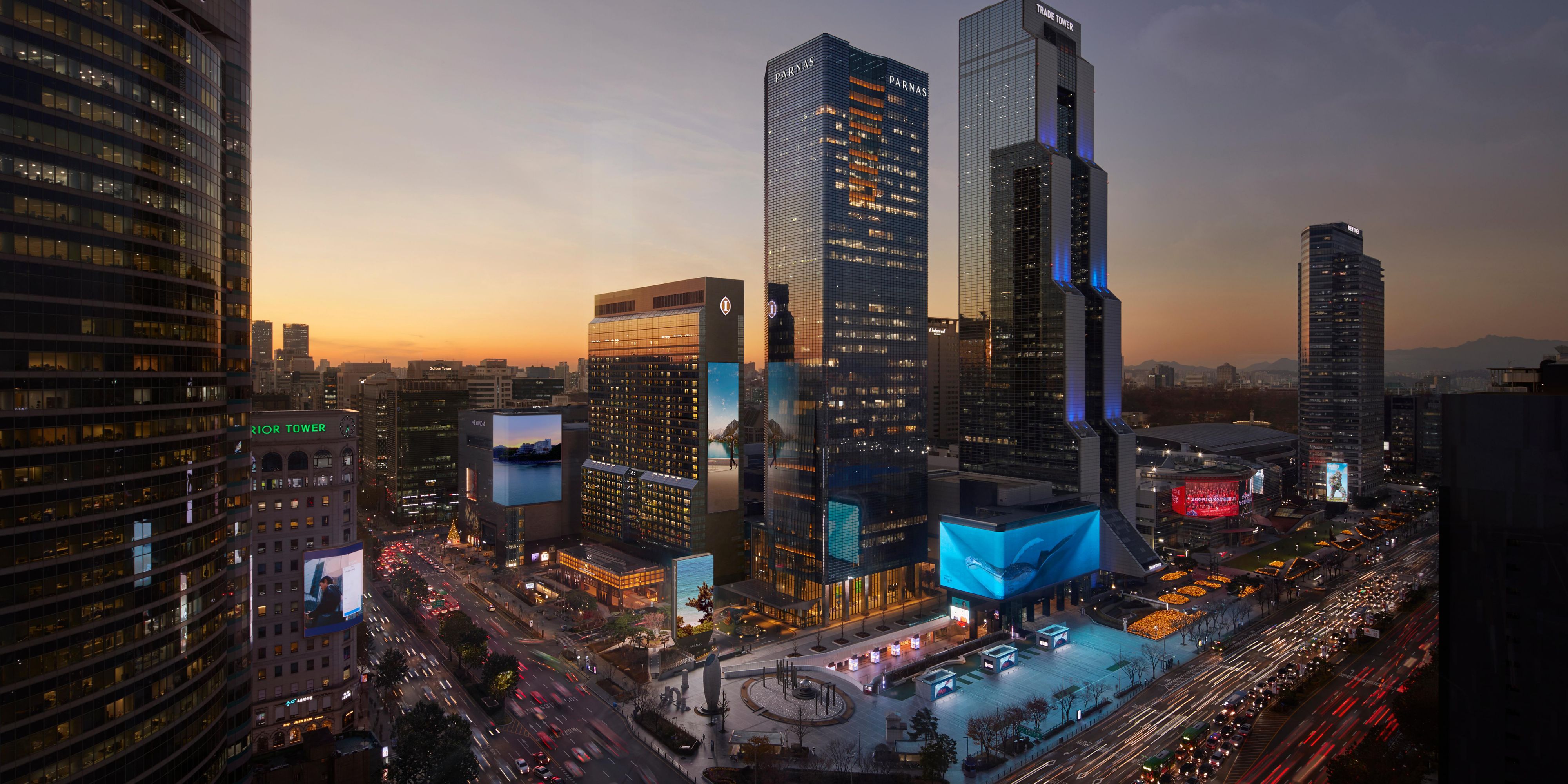 Nestled in the affluent Gangnam district, our prime location places you at the epicenter of high-end shopping, world-class dining, and cultural attractions. Surrounded by a thriving business scene, our hotel ensures you're well-connected, well-cared for, and well-positioned for success in the vibrant heart of Seoul.