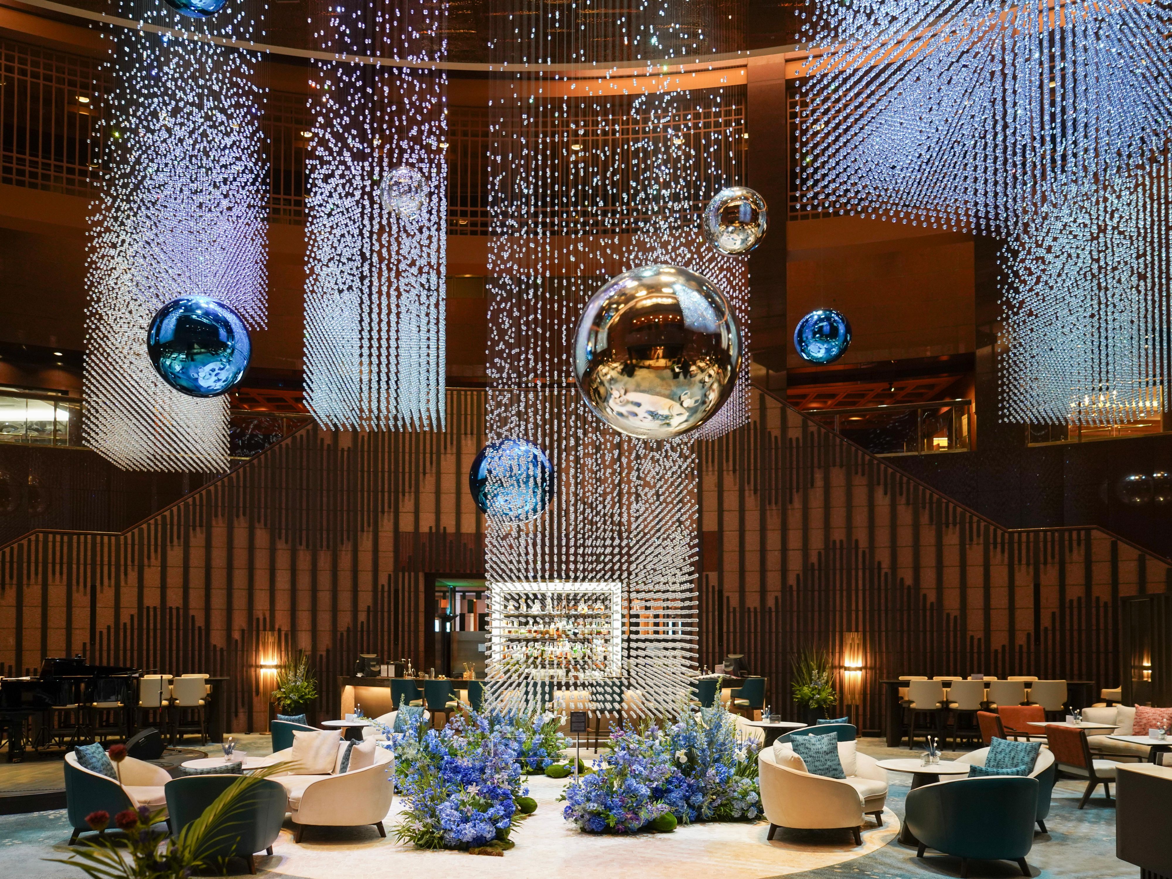 Lobby Lounge & Bar 