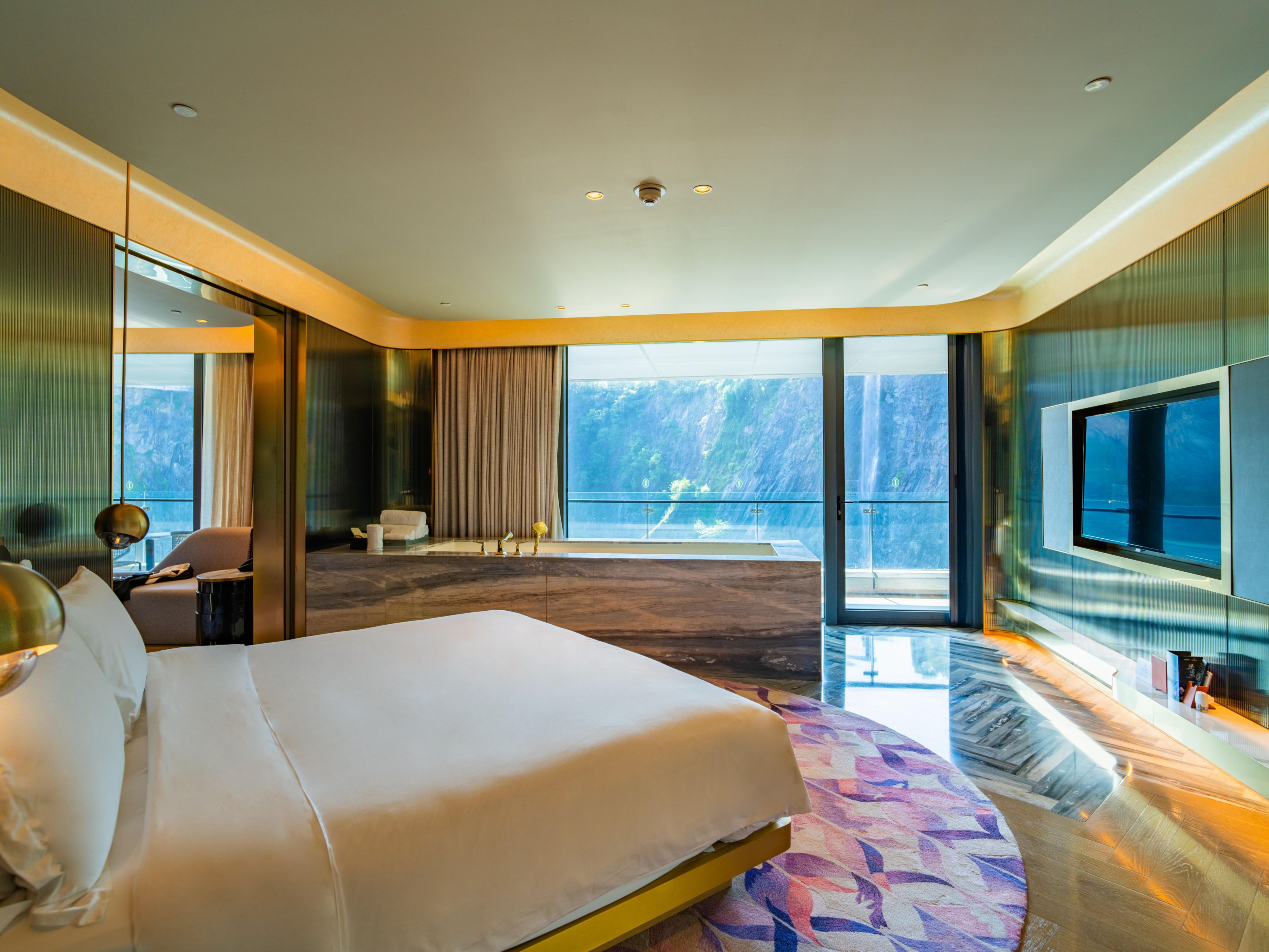 InterContinental Suite Waterfall View