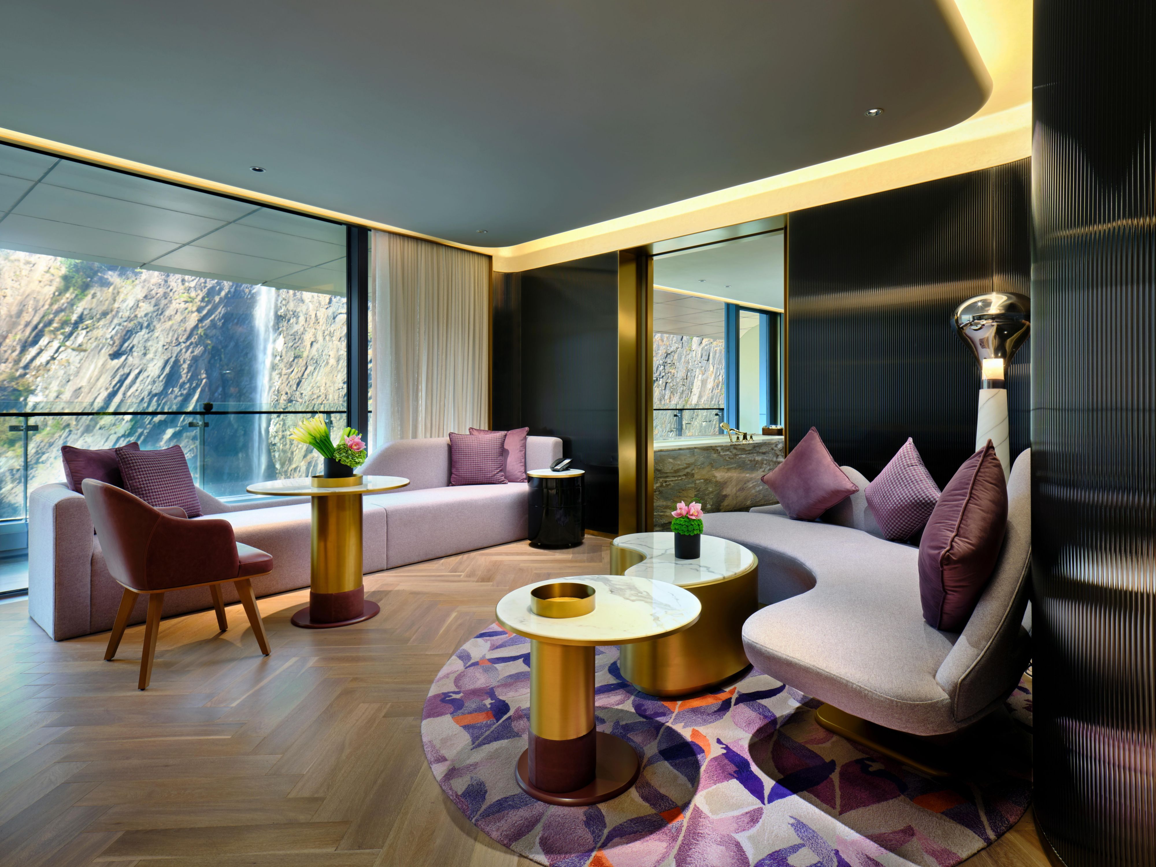 InterContinental Suite Waterfall View
