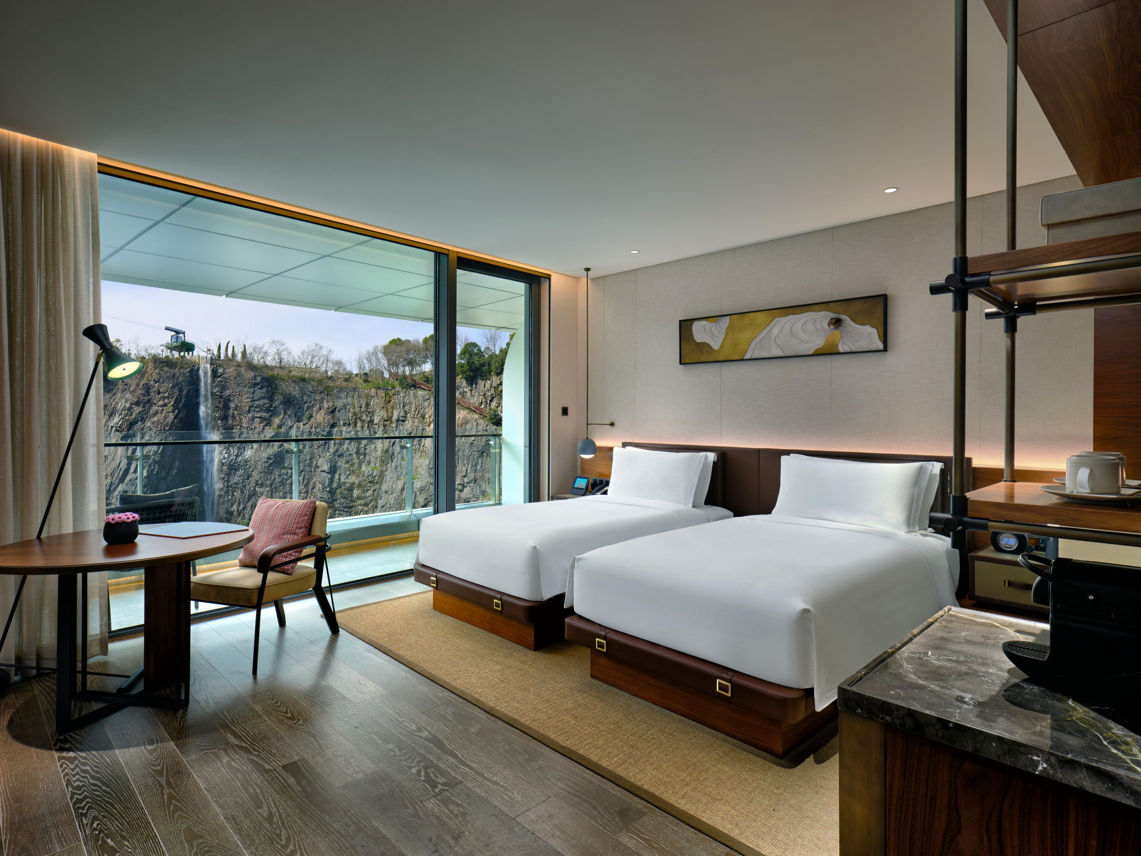 Club InterContinental 2 Single Bed Room Ruby