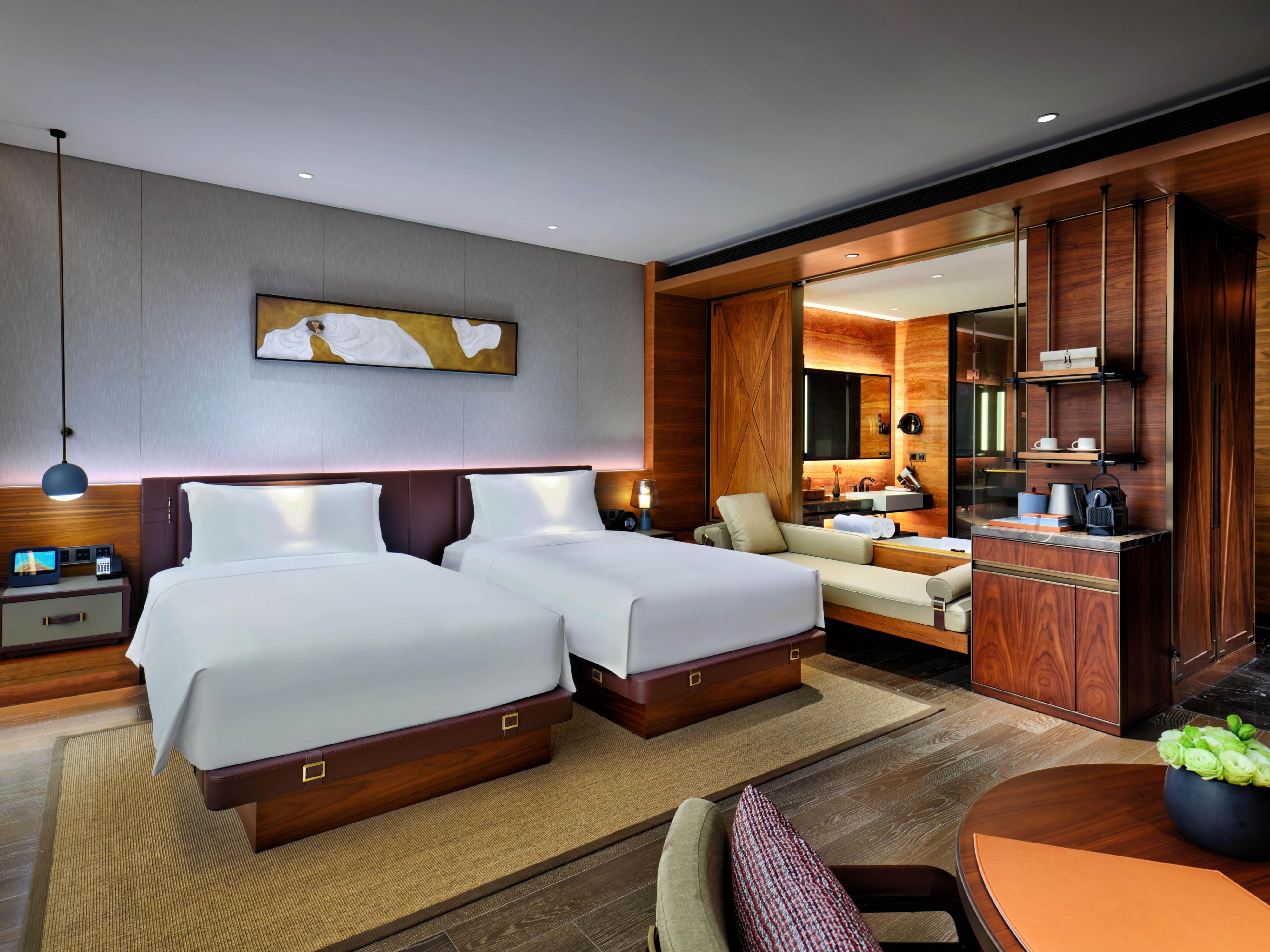 InterContinental 2 Single Bed Superior Room Garnet 