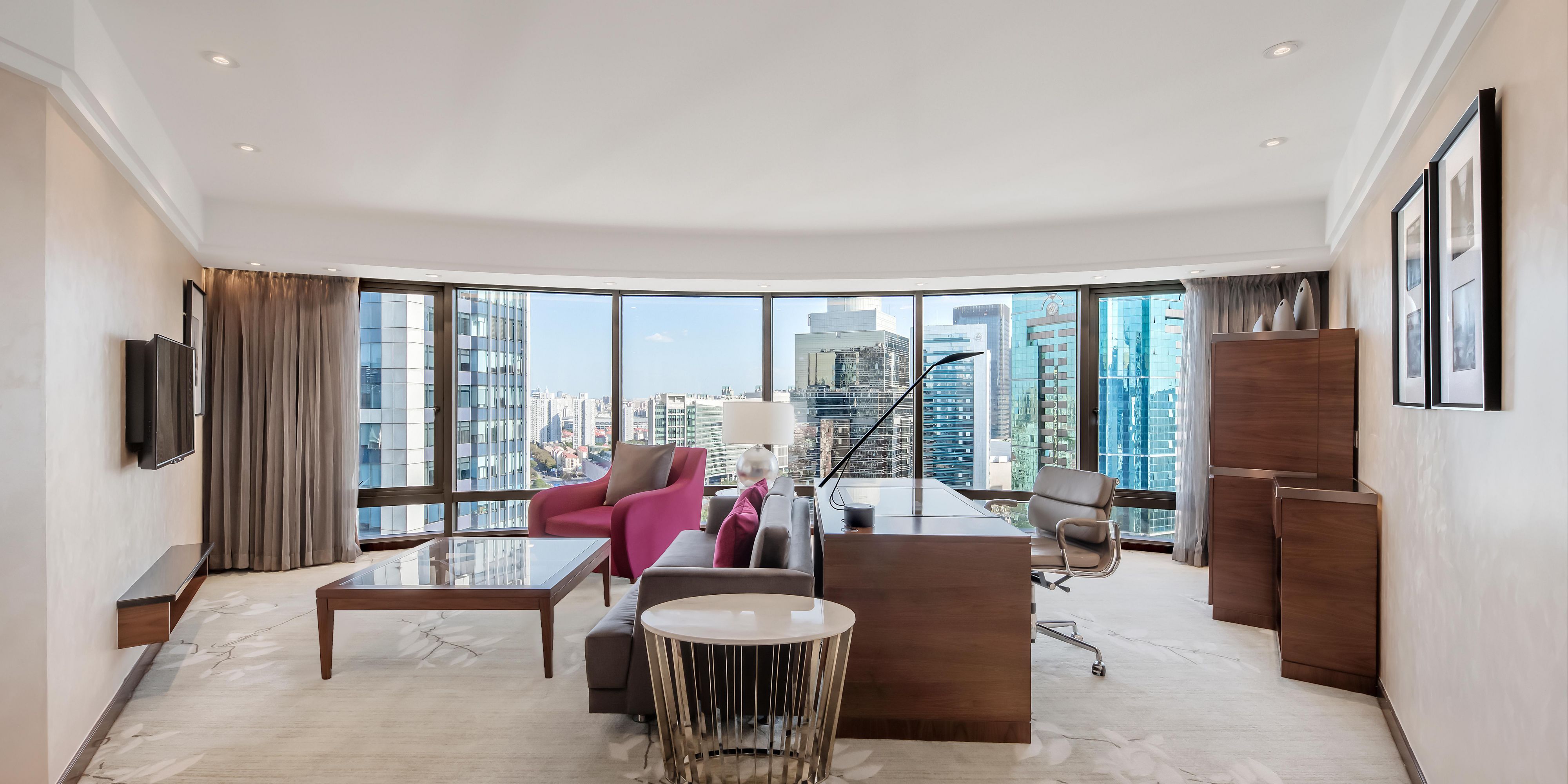 Diplomatic Suite