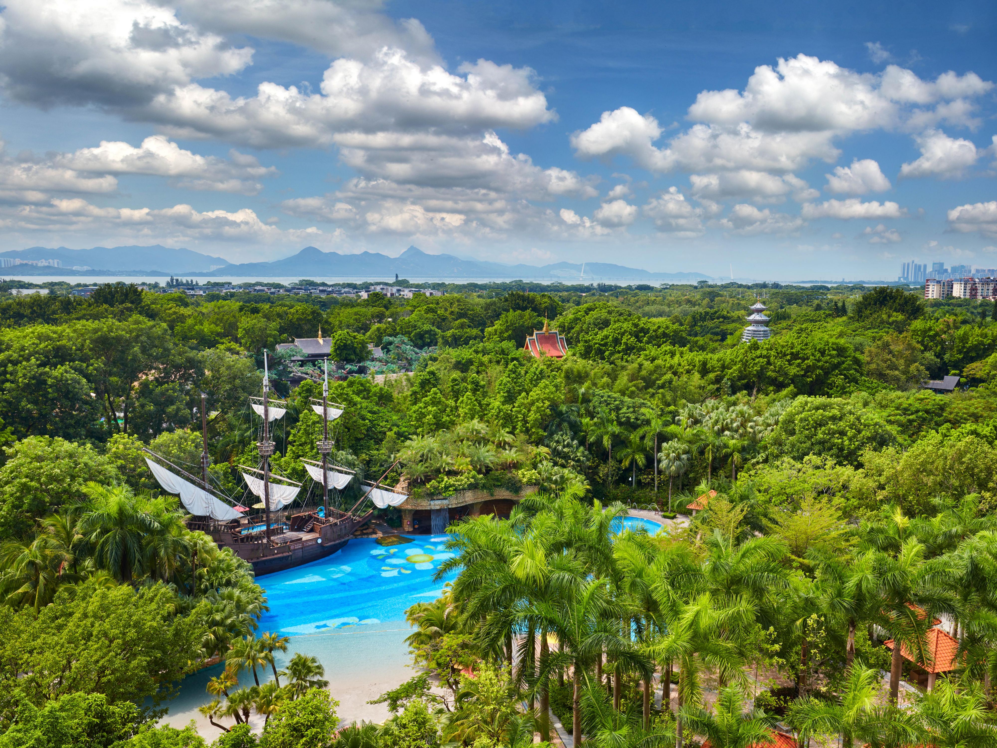 Hotel Outdoor Garden