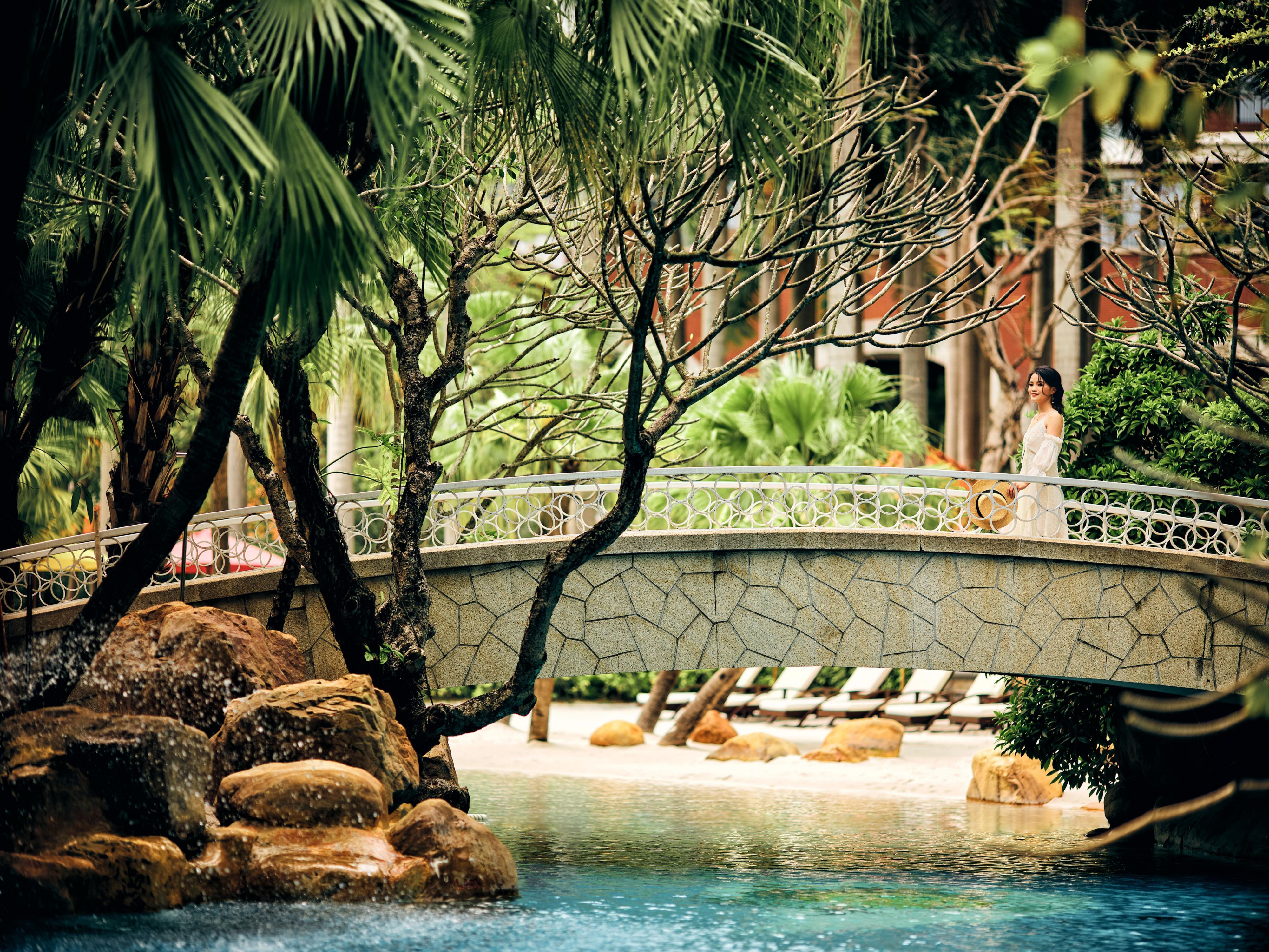Hotel outdoor Carribean garden