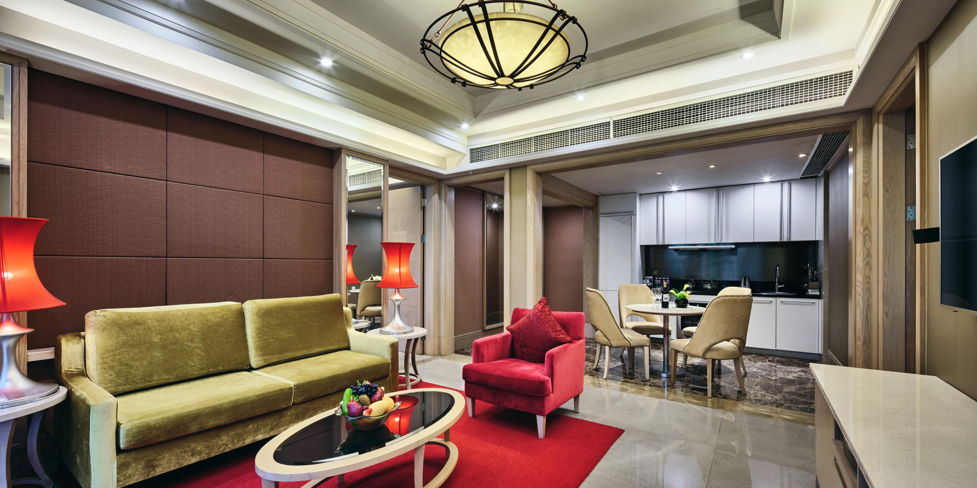 Serviced apartment with separate parlor and 2 bedrooms