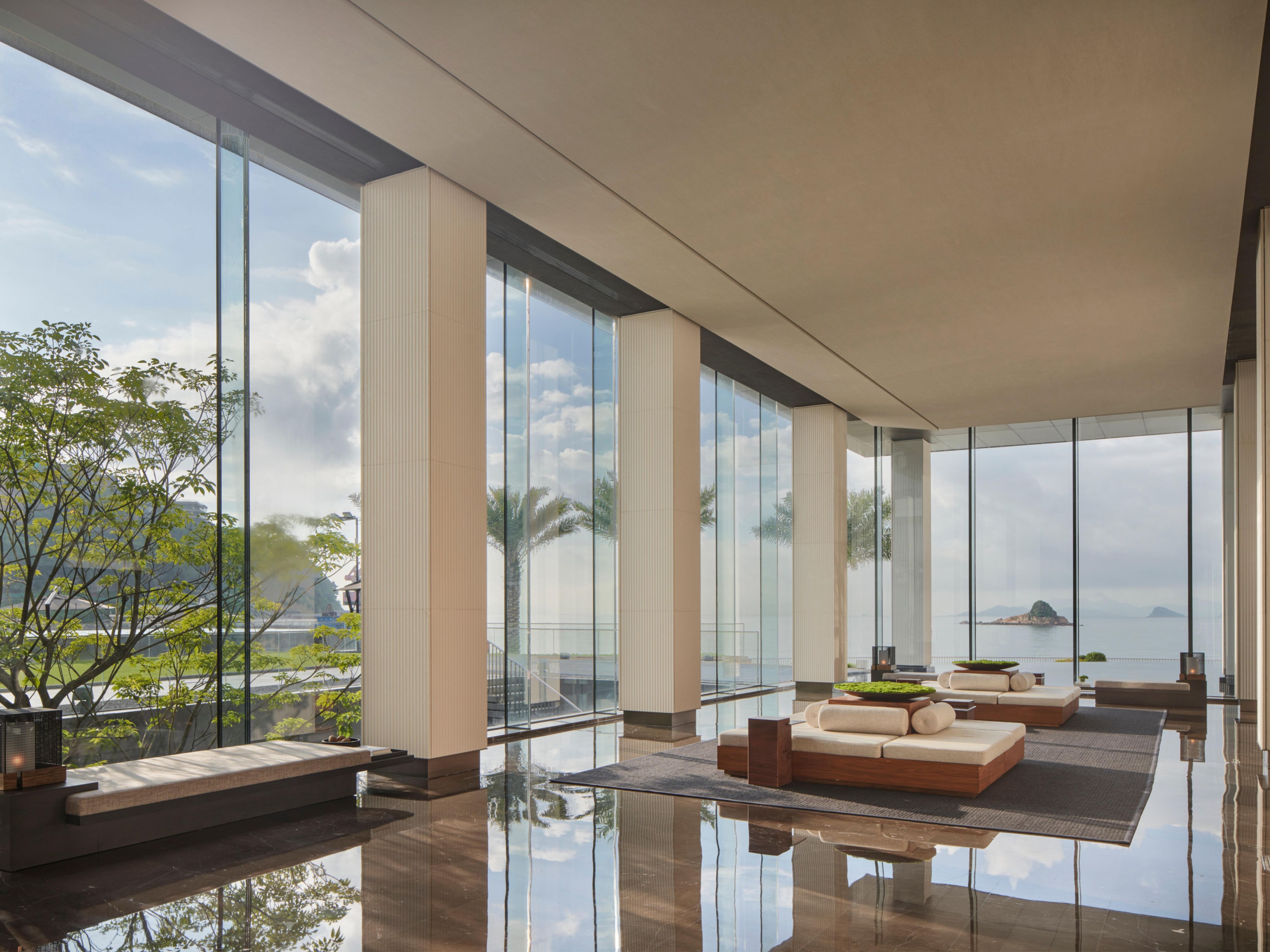 Club InterContinental Lobby
