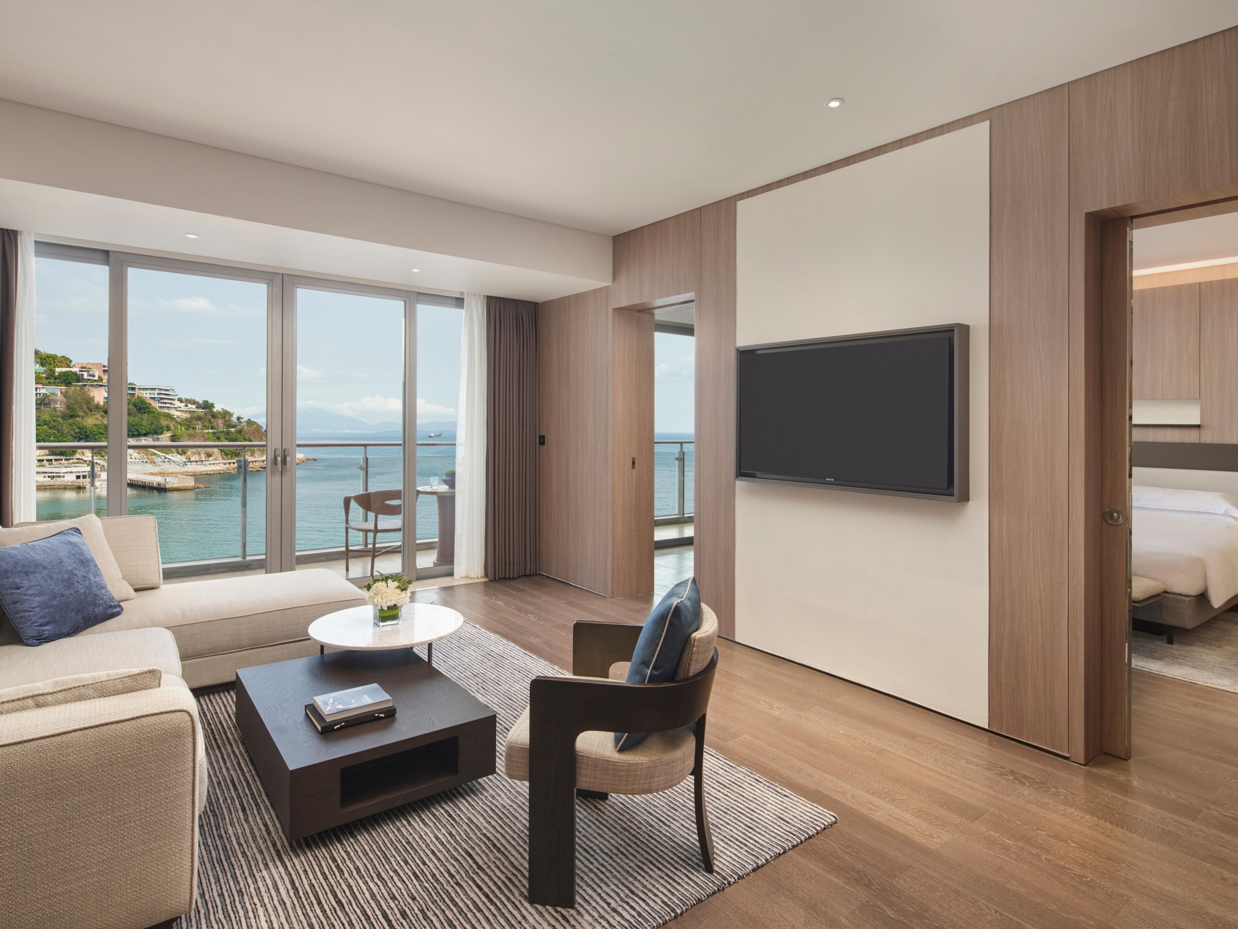 Junior Ocean View Suite Living Room