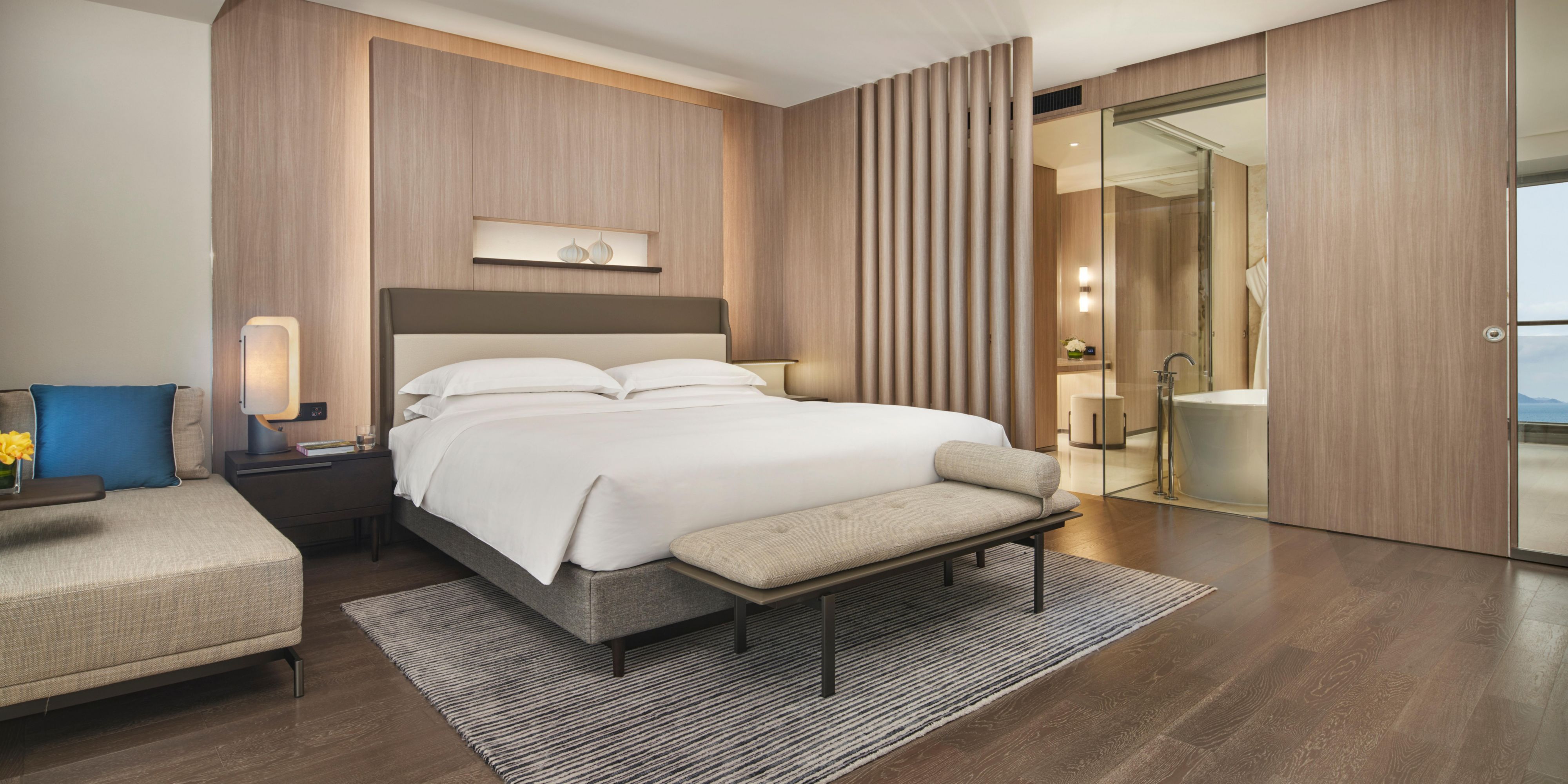 Panoramic Suite Bedroom