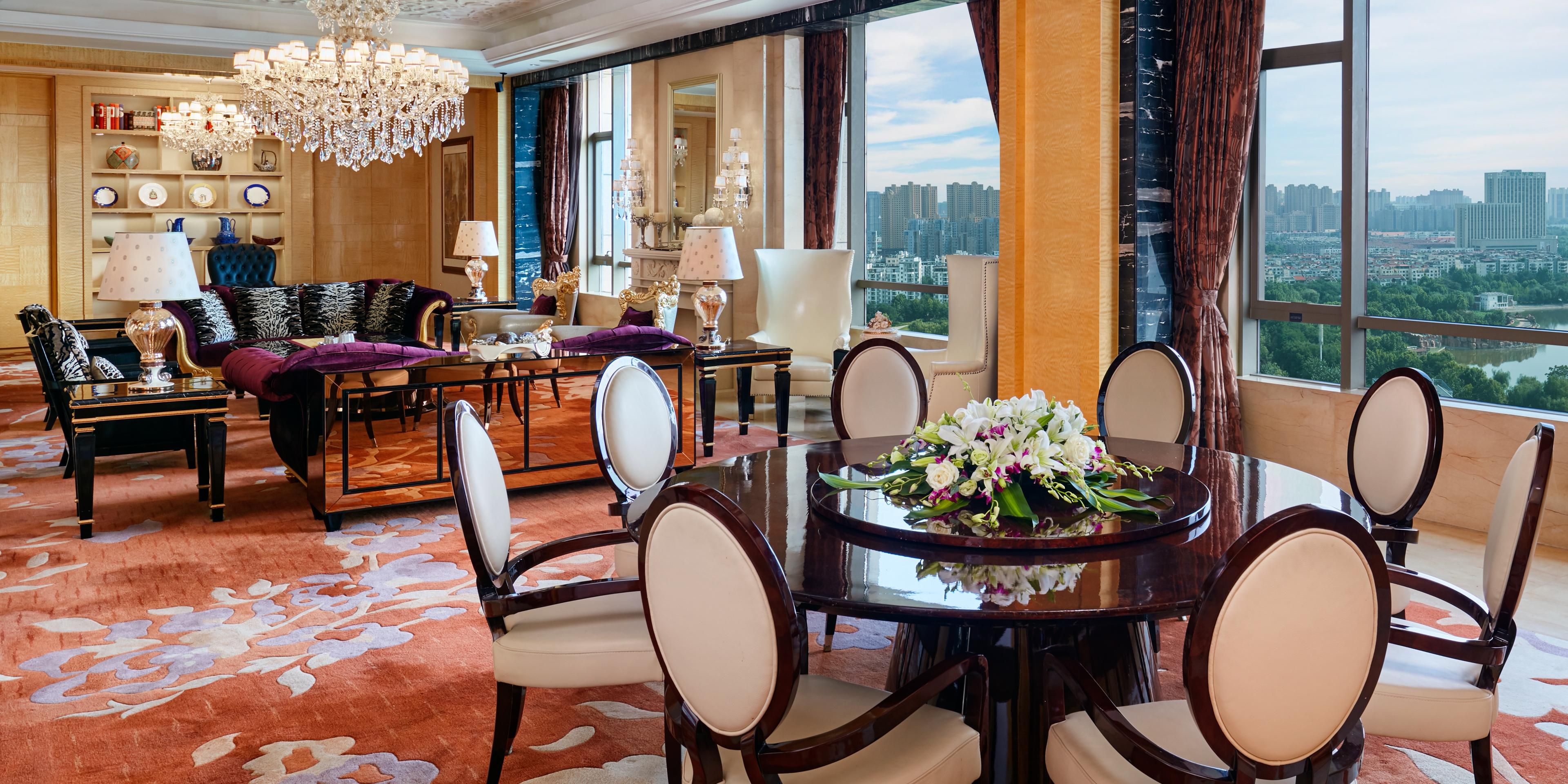 Presidential Suite 