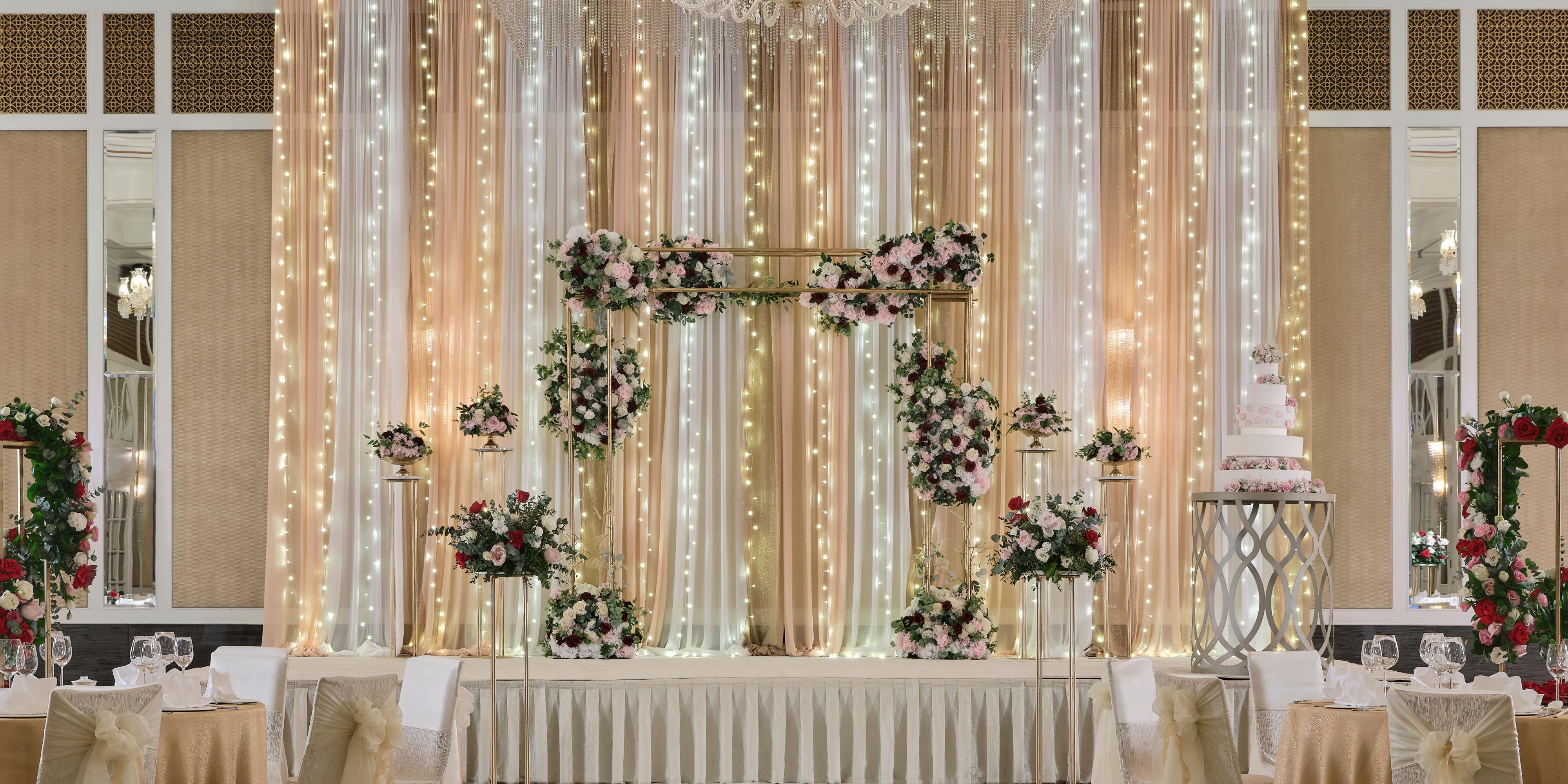 At InterContinental® Singapore, we believe that no two weddings are the same and each wedding should be as unique as the individual couple. Be it a lavish affair involving hundreds of guests or just a private moment shared with family and close friends, our experienced wedding team is on hand to advise on menus, decorations and more.