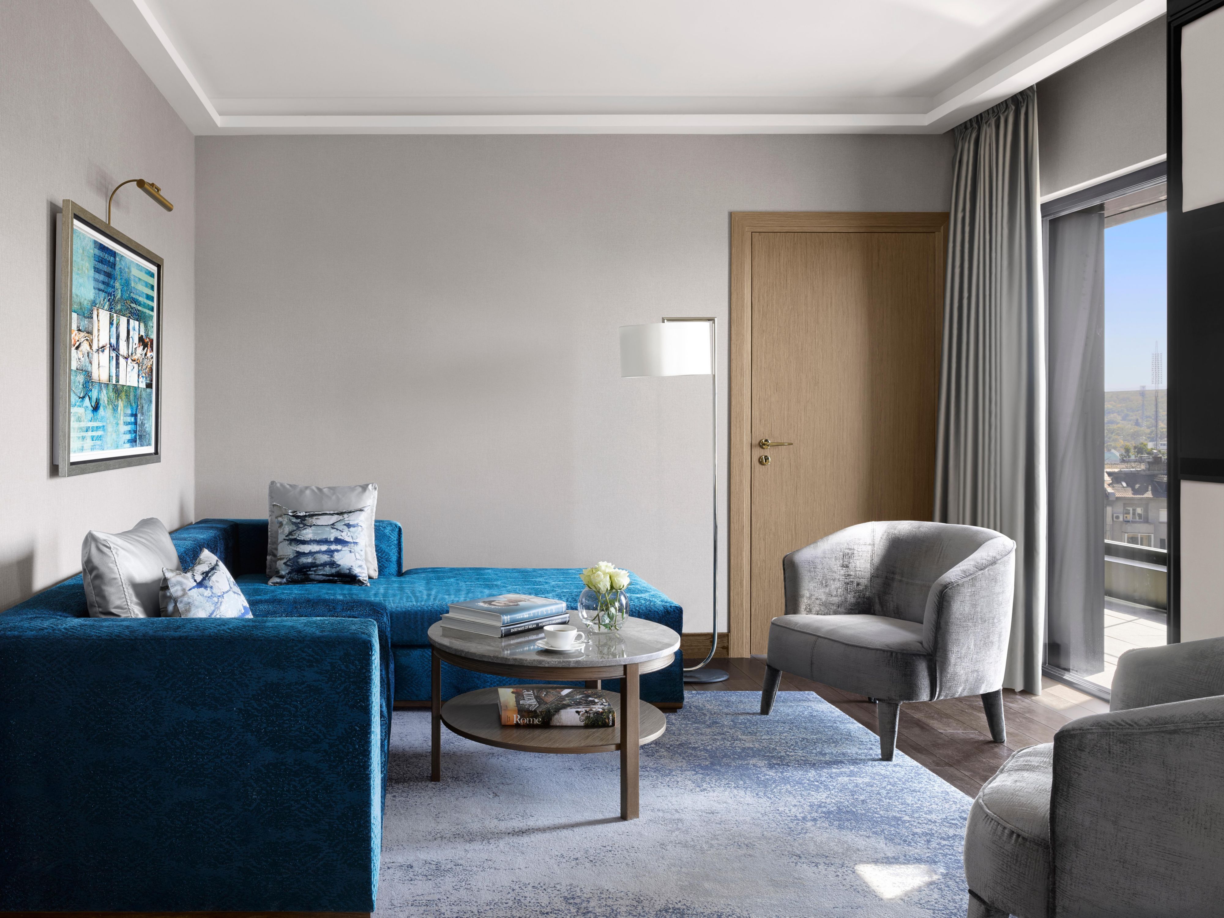 Top floor 1 Bedroom Suite with stunning mountain view.