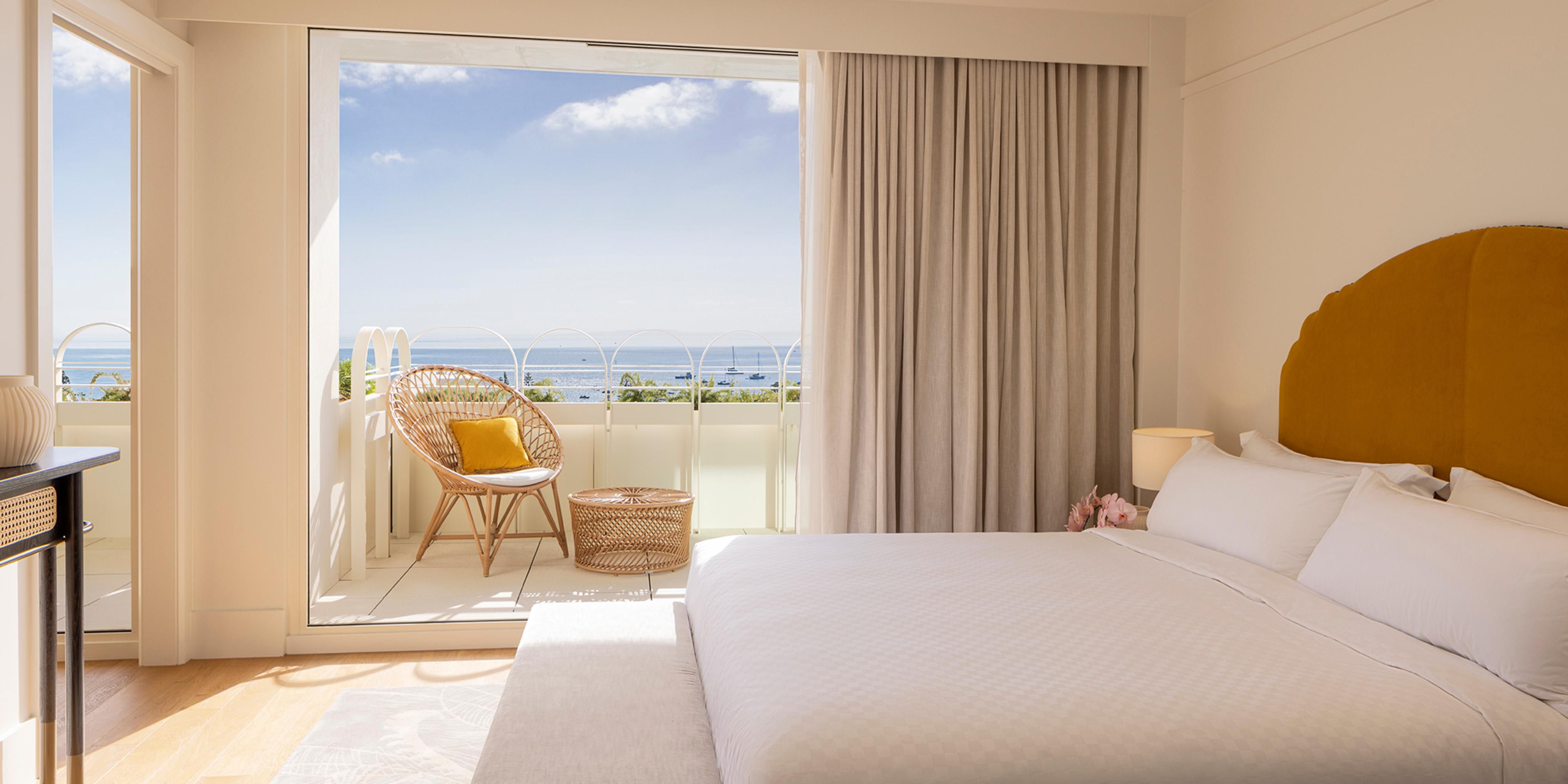 Breathtaking Vistas: Private Terrace with Bay Views