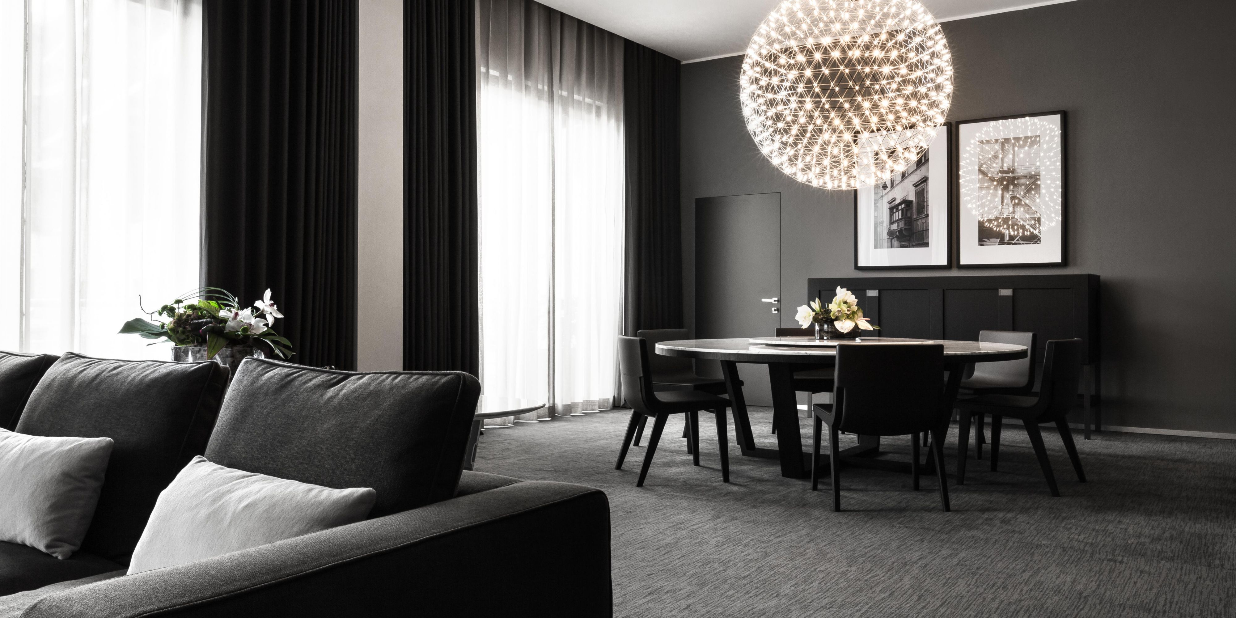 Luxurious and Vibrant Presidential Suite