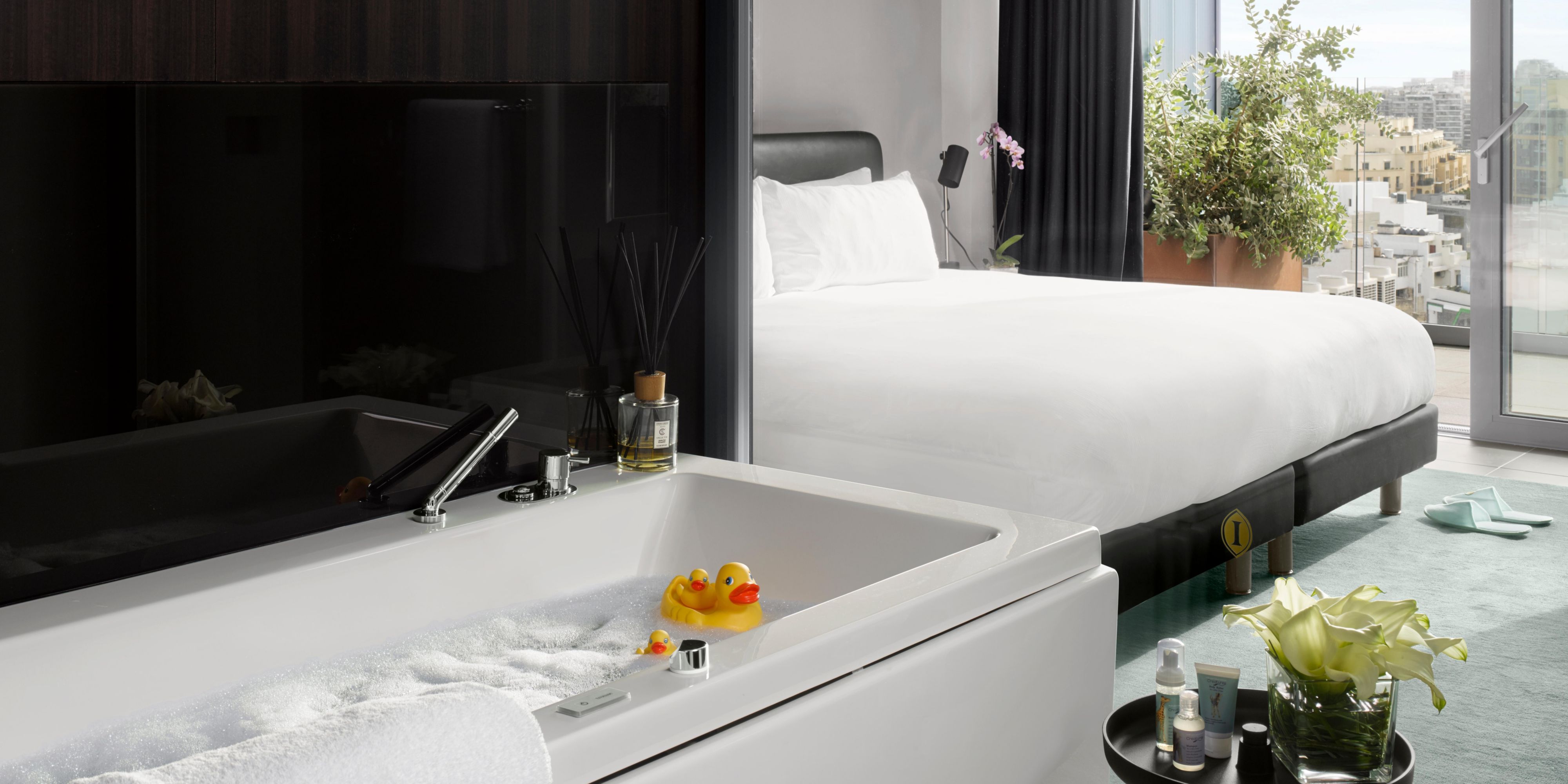 Elegant and Stylish Duplex Suite Bathroom