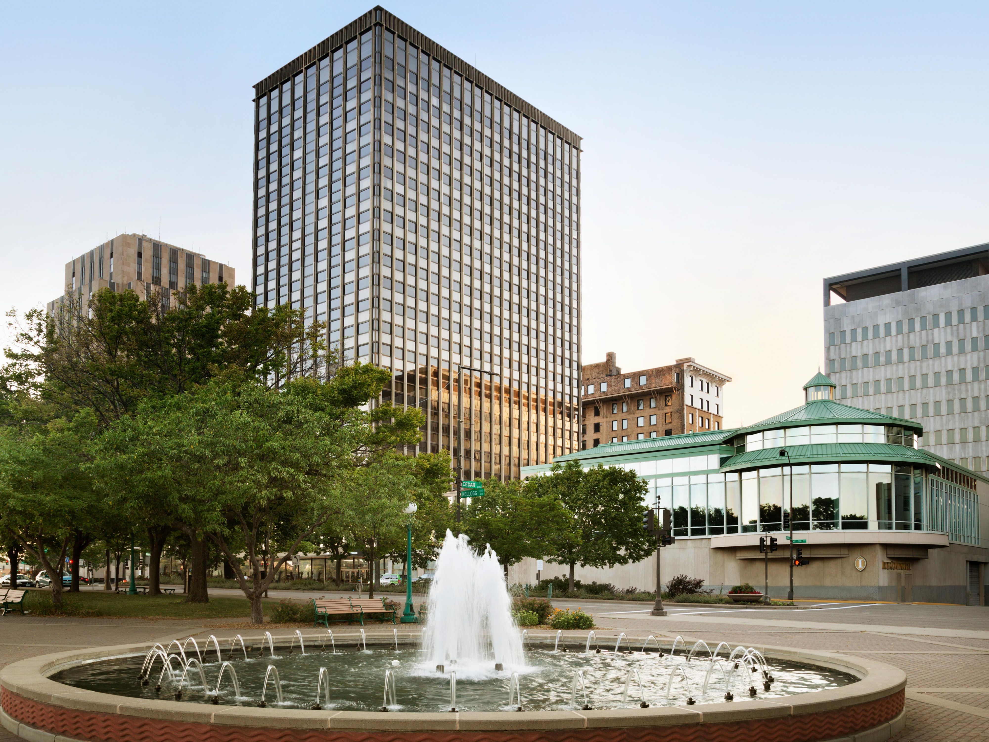 InterContinental Saint Paul Riverfront