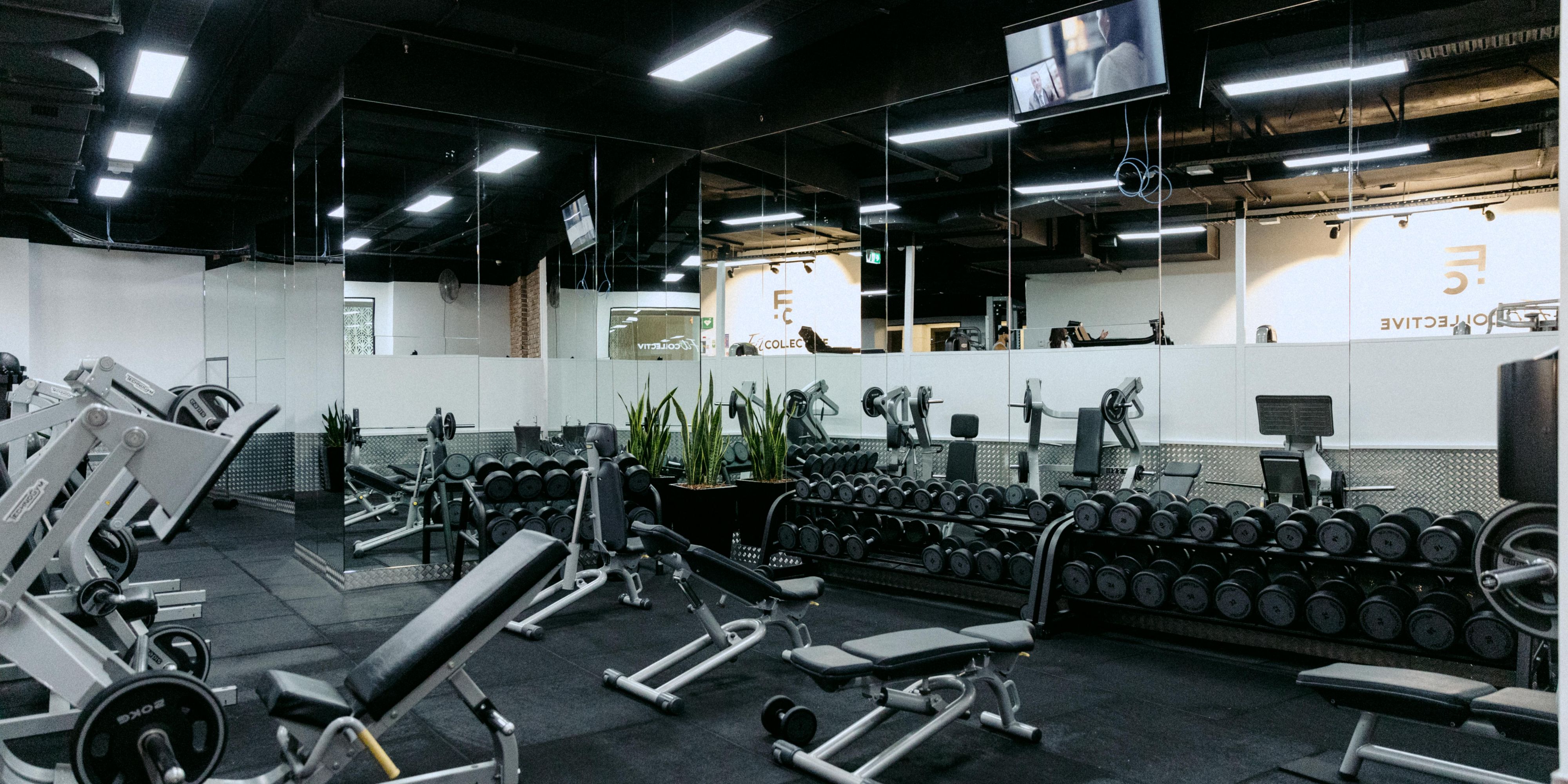 A fully-equipped fitness area with dedicated cardiovascular equipment, resistance equipment, and free weights at your disposal in our gym. Located on the ground level promenade of the hotel, our Fitness Centre features state-of-the-art Technogym equipment to give guests a totally immersive workout experience.