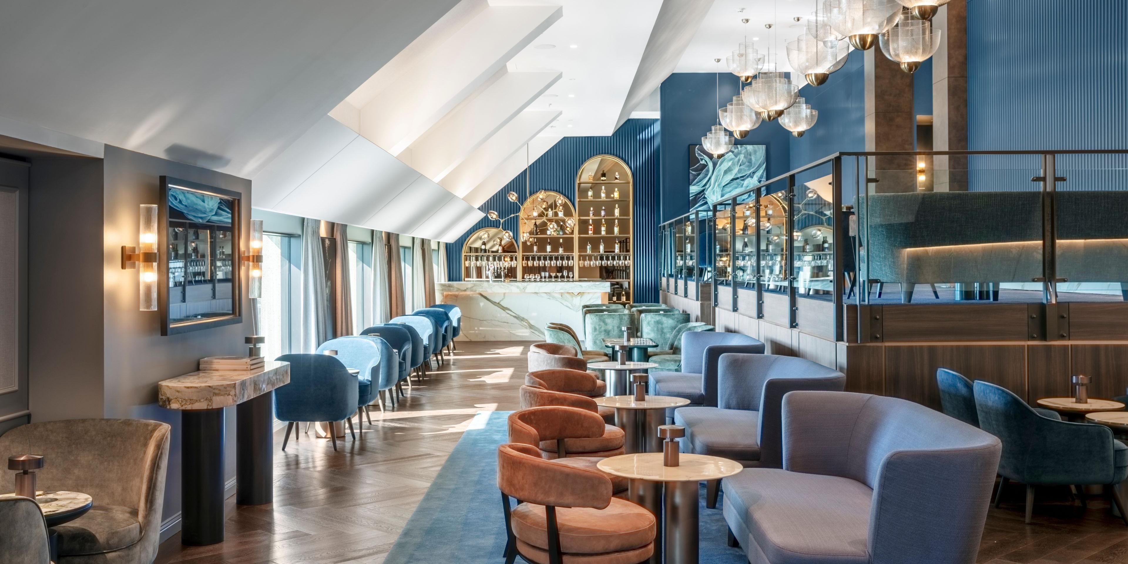 Experience a world of exclusive privileges at the newly refurbished Club InterContinental, perched on InterContinental Sydney’s 31st floor. A private oasis in the heart of Sydney, this elevated space boasts magnificent views of Sydney Harbour, Sydney Opera House and Royal Botanic Garden.