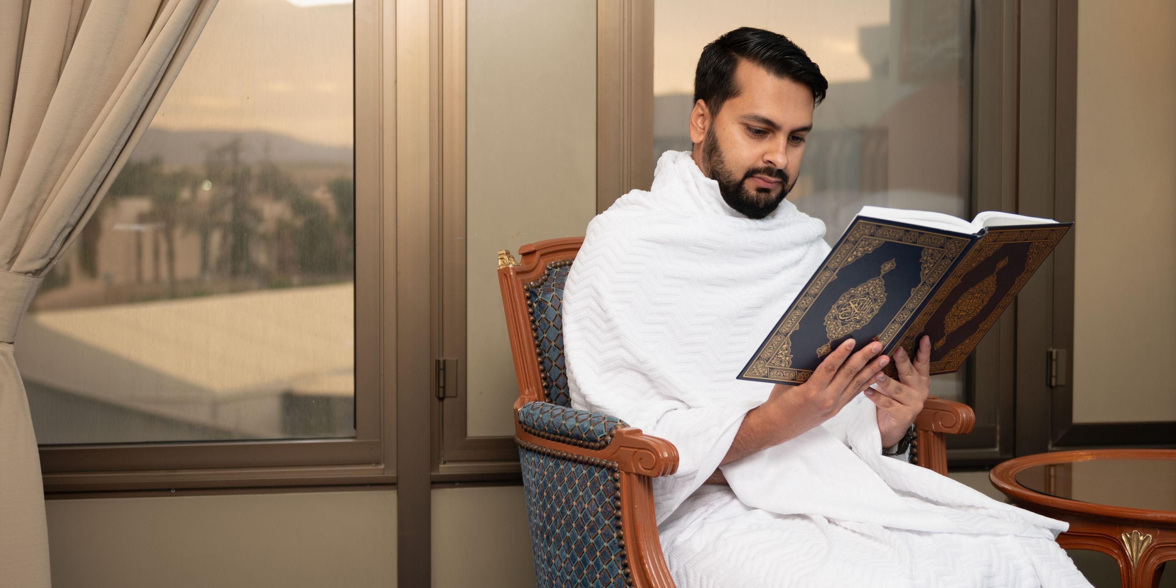 We make your Umrah pilgrimage effortless, offering transportation from our hotel in Taif to Makkah and handling all necessary Umrah arrangements. Trust in our team to take care of every aspect of your Umrah journey while you focus on your devotion.