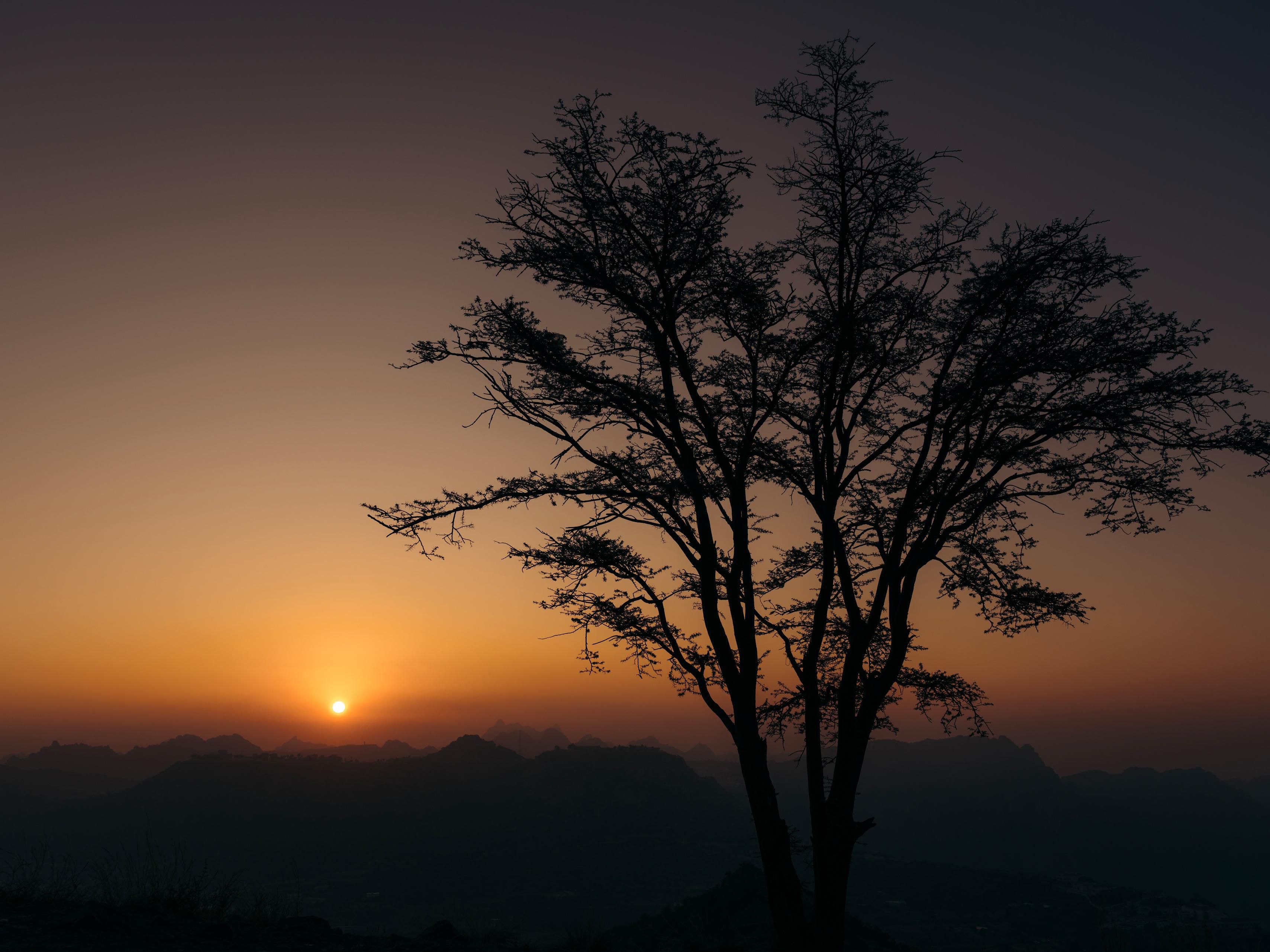 Stunning sunset at Al Shafa, Taif, painting the sky in colors