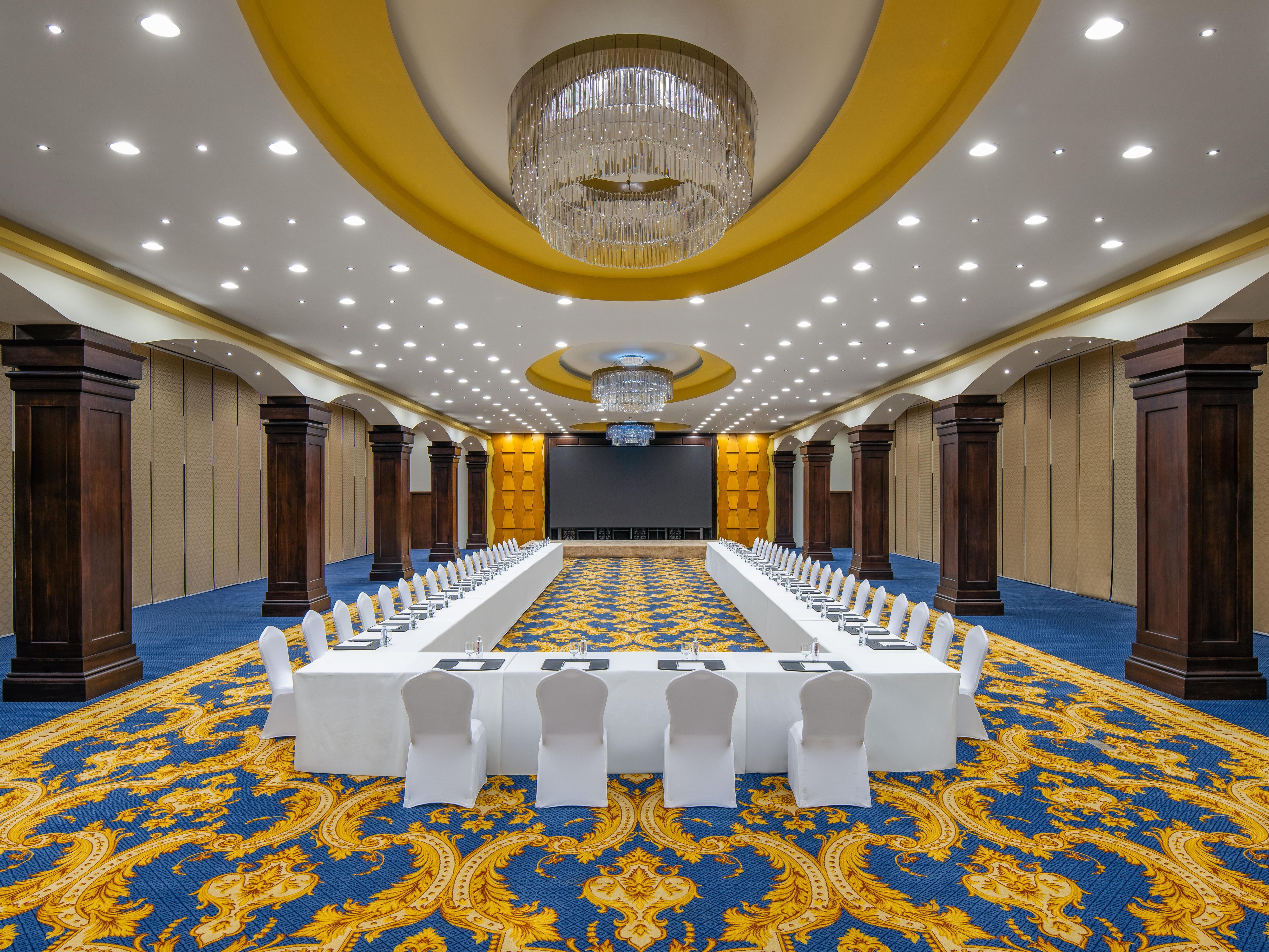 Host successful meetings in the elegant Okaz meeting boardroom