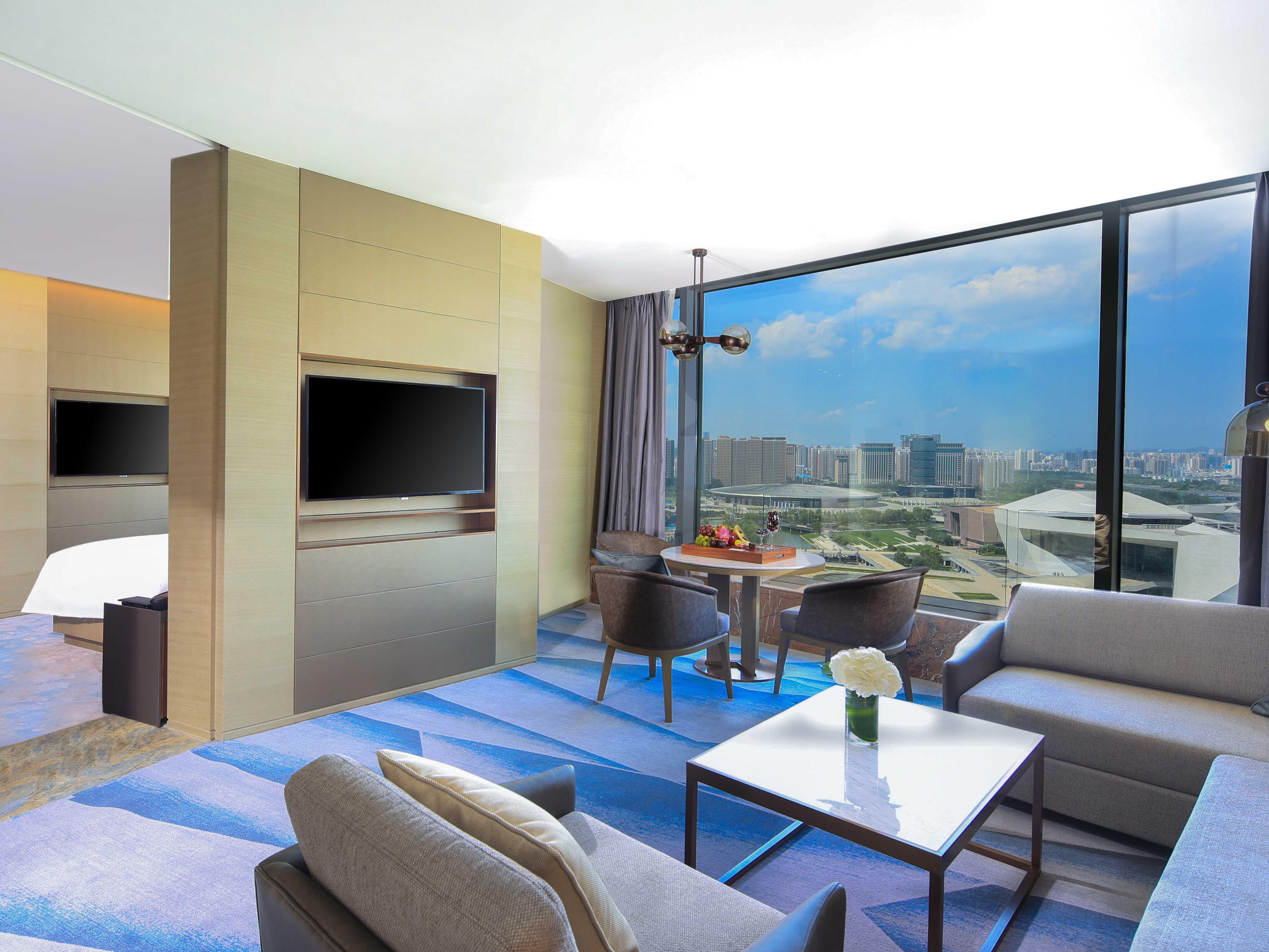 1 King Suite