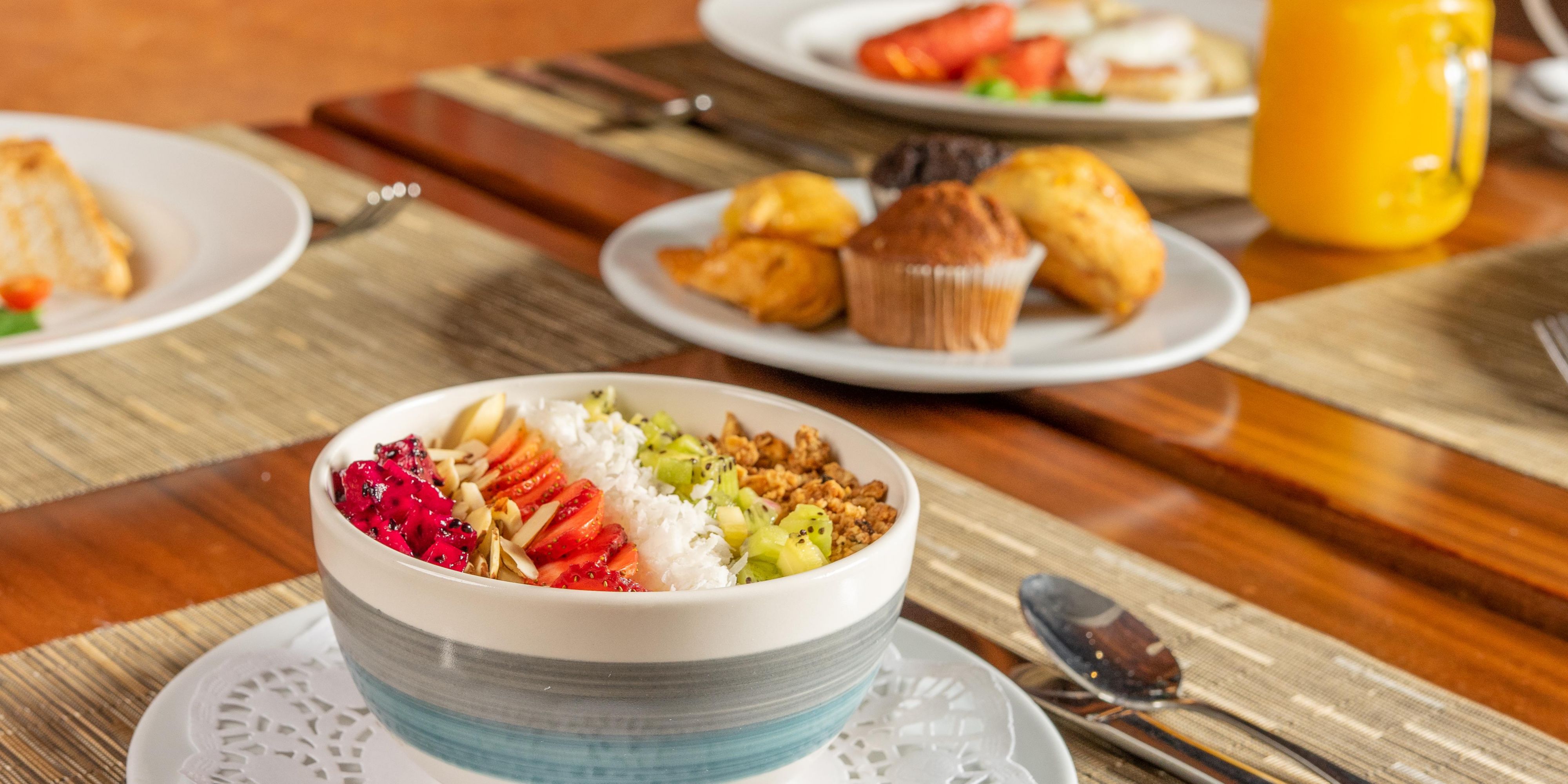 Disfrute de una escapada encantadora con nuestra tarifa "Stay longer & Save", que incluye un desayuno cada mañana de su estancia. Saboree una variedad de opciones deliciosas para comenzar su día mientras aprovechas su estancia. ¡Reserve ahora y haga que su experiencia de viaje sea aún mejor!