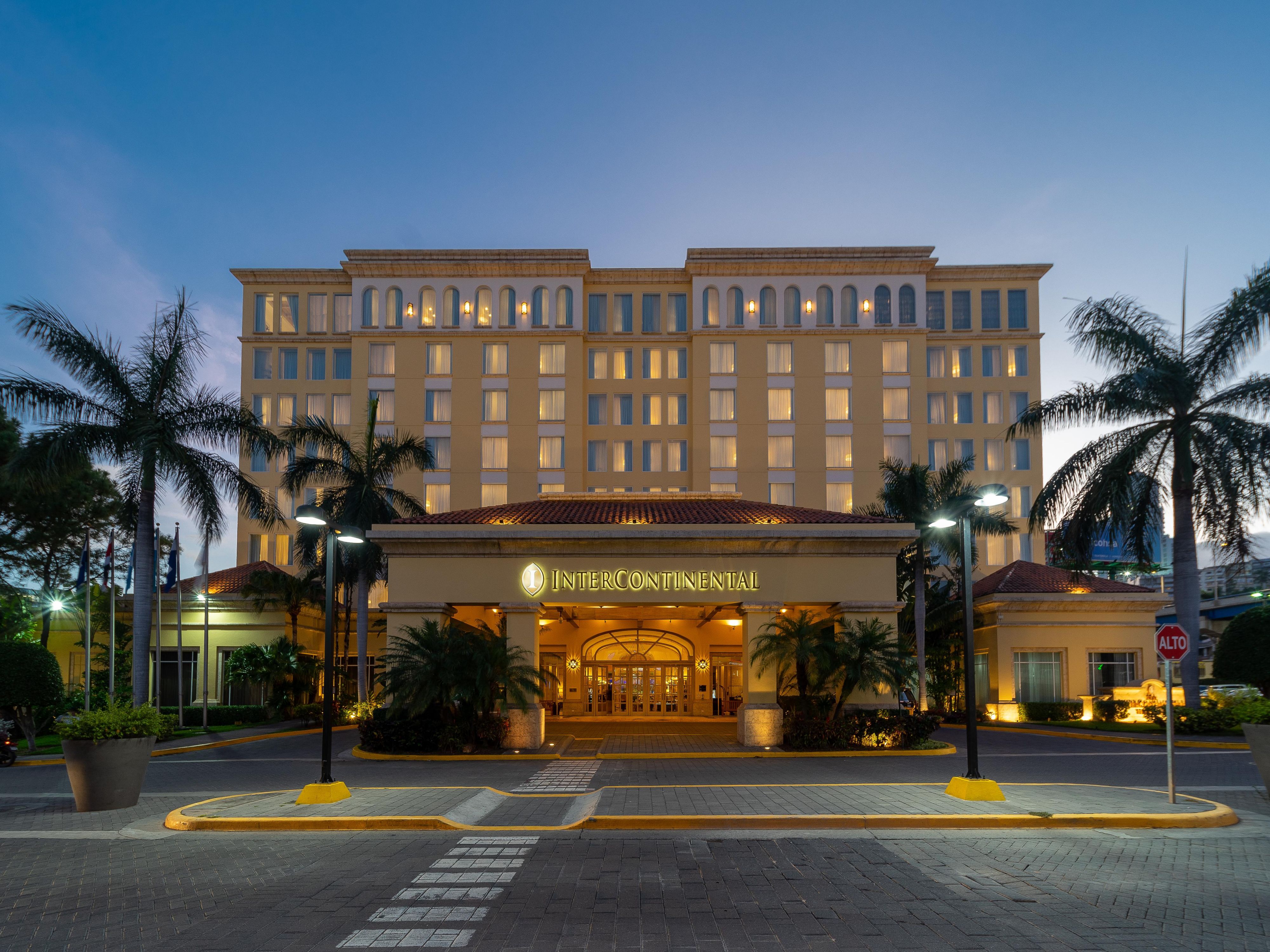 Take advantage of our beautiful hotel in Tegucigalpa.