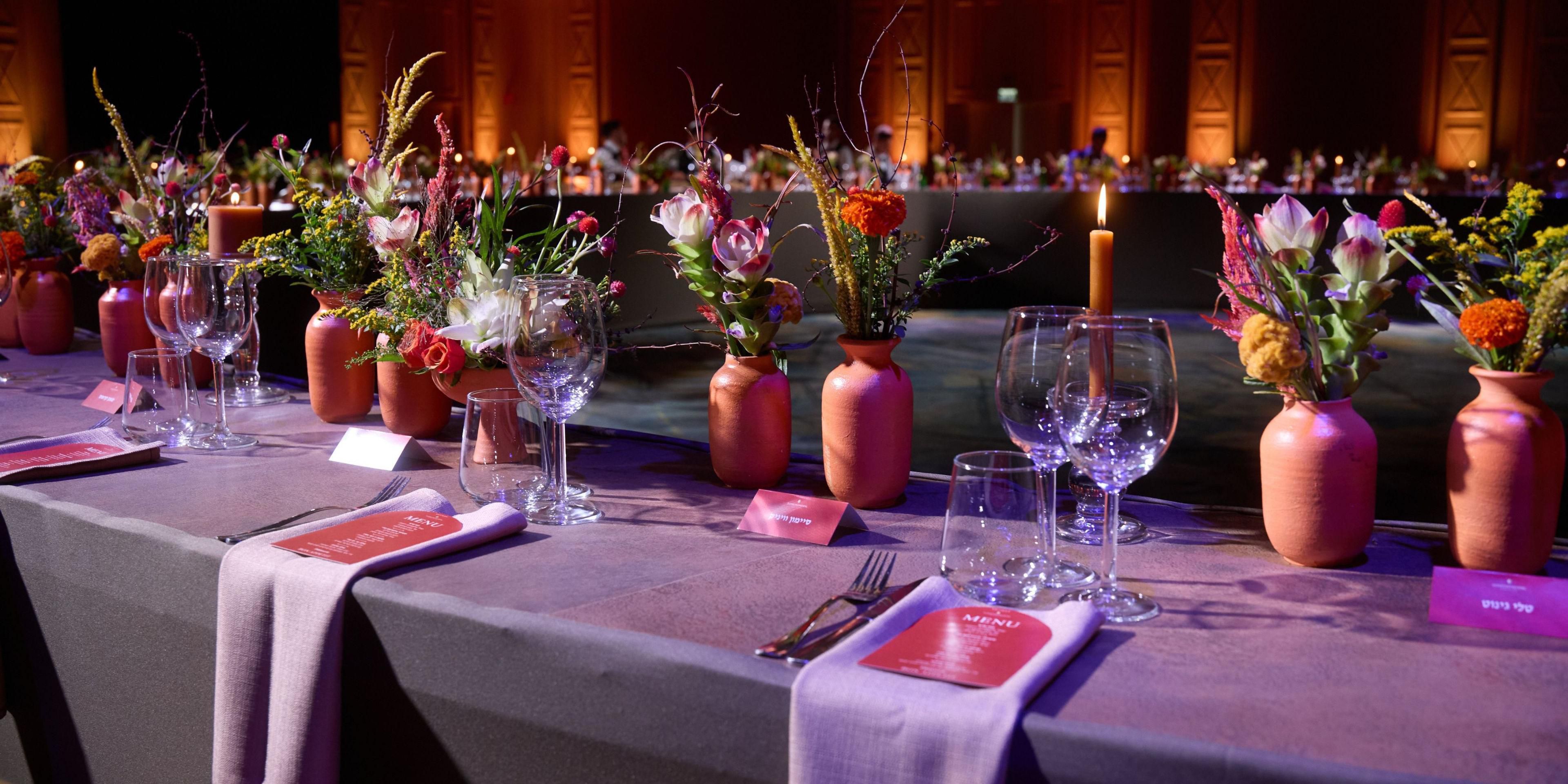 Experience Passover reimagined at InterContinental David Tel Aviv. Delight in a lavish Seder feast, vibrant family entertainment, and a festive ambiance that blends heritage with modern elegance. Nestled steps from the beach, Carmel Market, and Neve Tzedek, it’s where tradition and Tel Aviv’s energy unite.