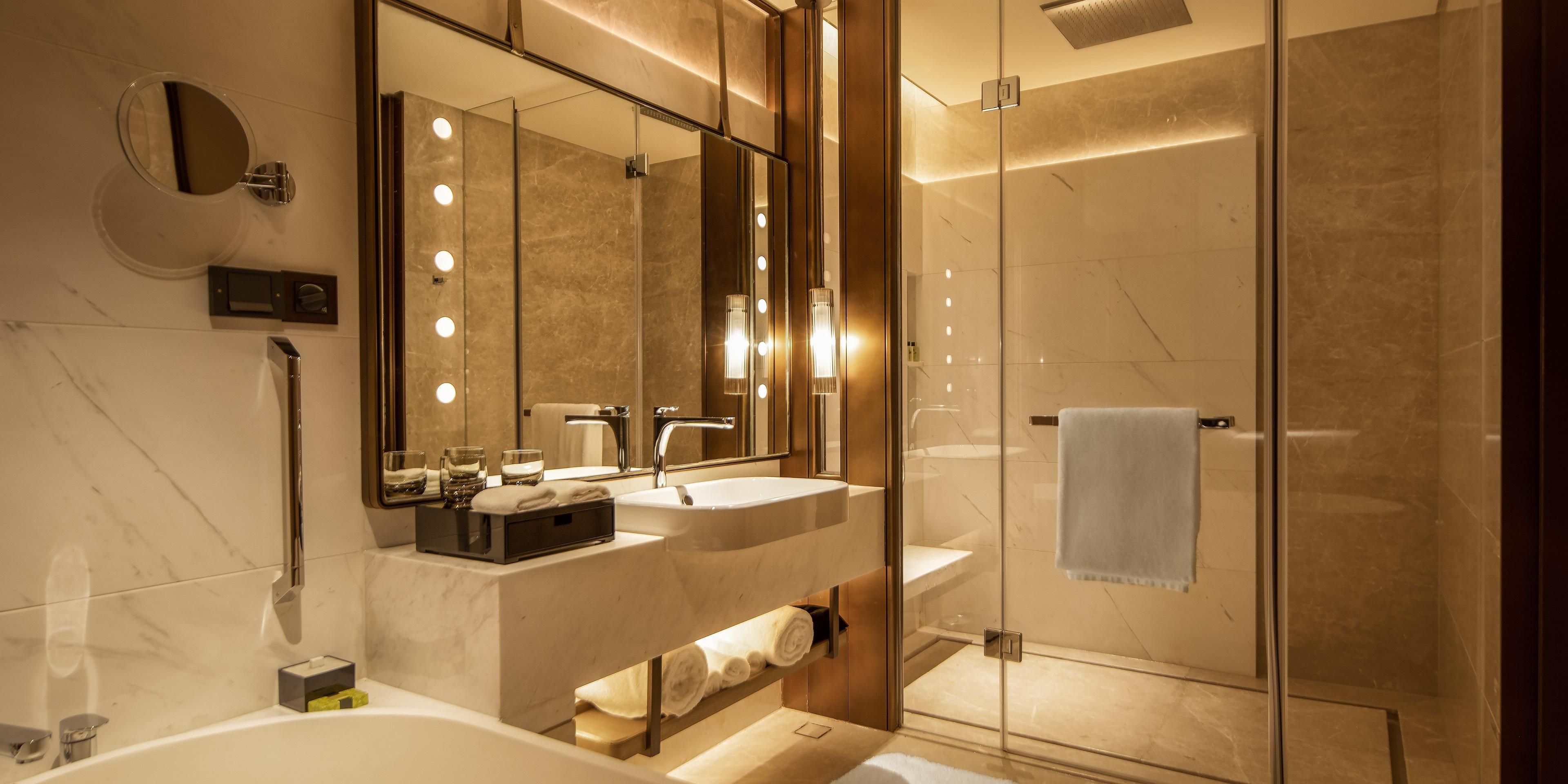 洲际豪华客房卫生间