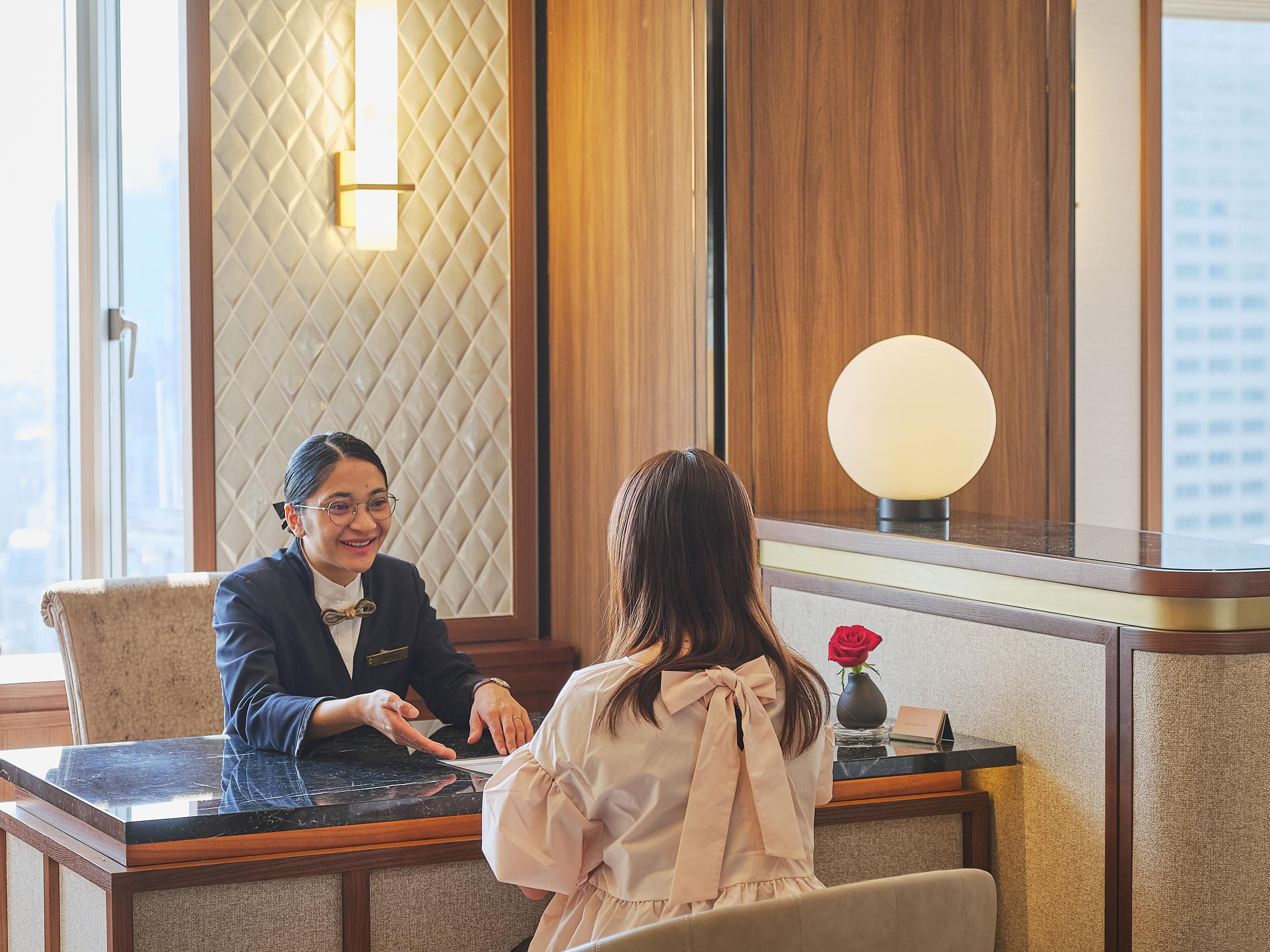 Check in at ClubInterContinental Lounge