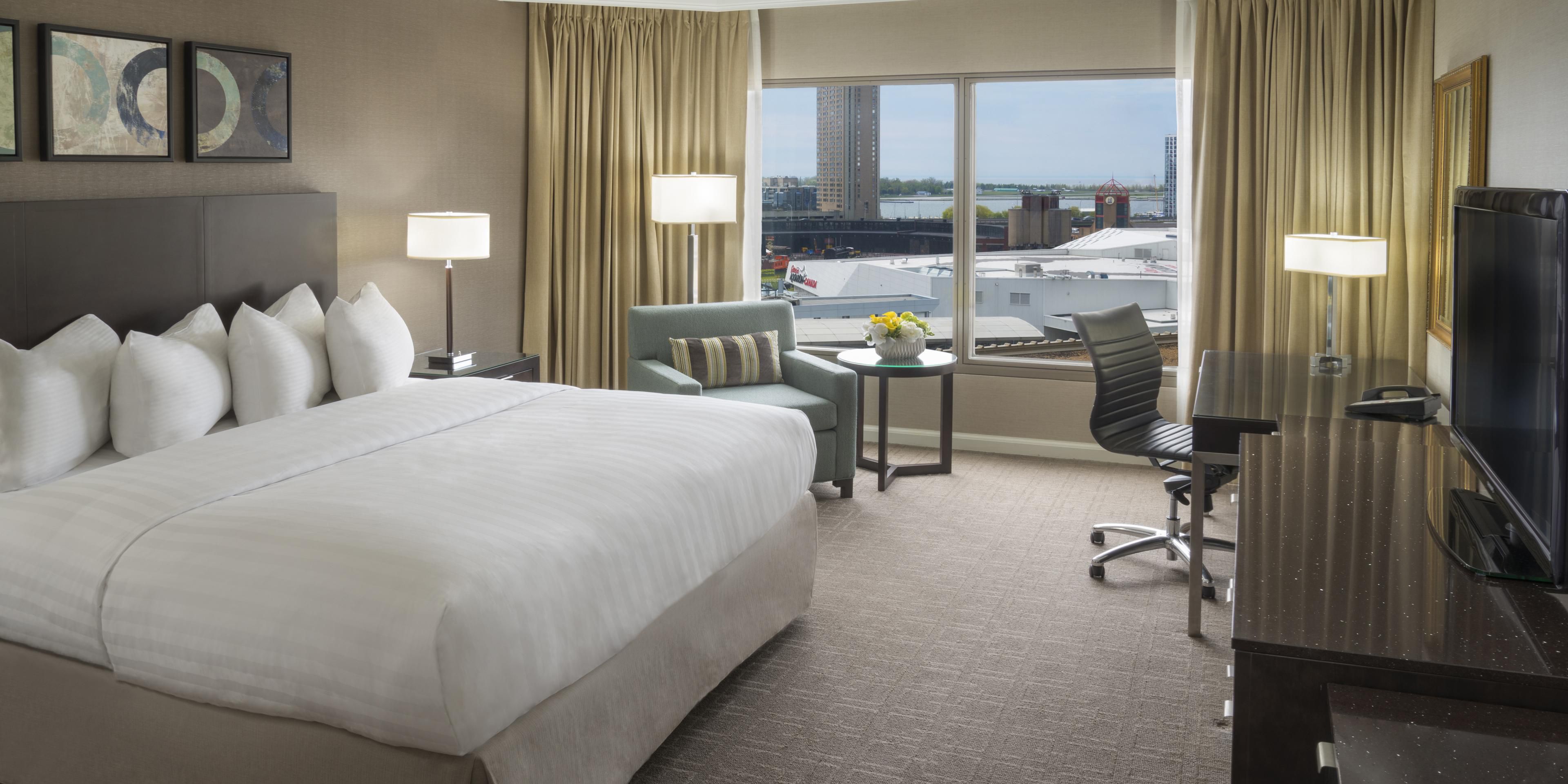 Within an enclave of extraordinary style and glamour, embrace the bustling beat of Toronto. Gaze at the dramatic skyline views and shimmering Lake Ontario as you relax in one of our 584 spacious rooms and suites, replete with thoughtful details.