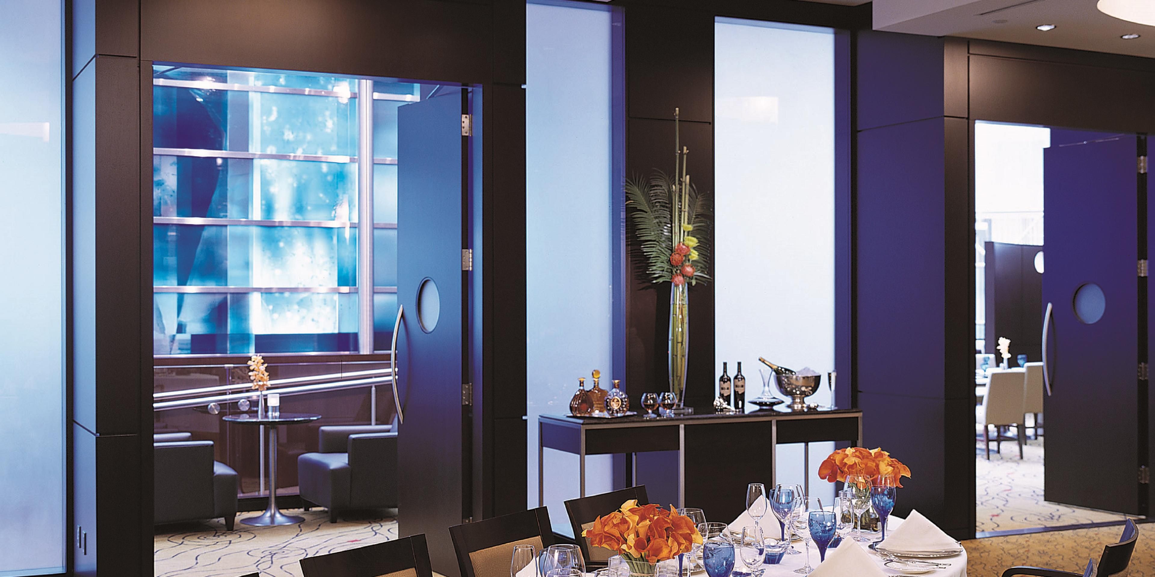 Details are everything. From grand galas in our ballrooms to intimate receptions in our Sapphire or Turquoise private dining rooms, our dedicated event planning and culinary teams attend to every detail, ensuring a truly spectacular event.