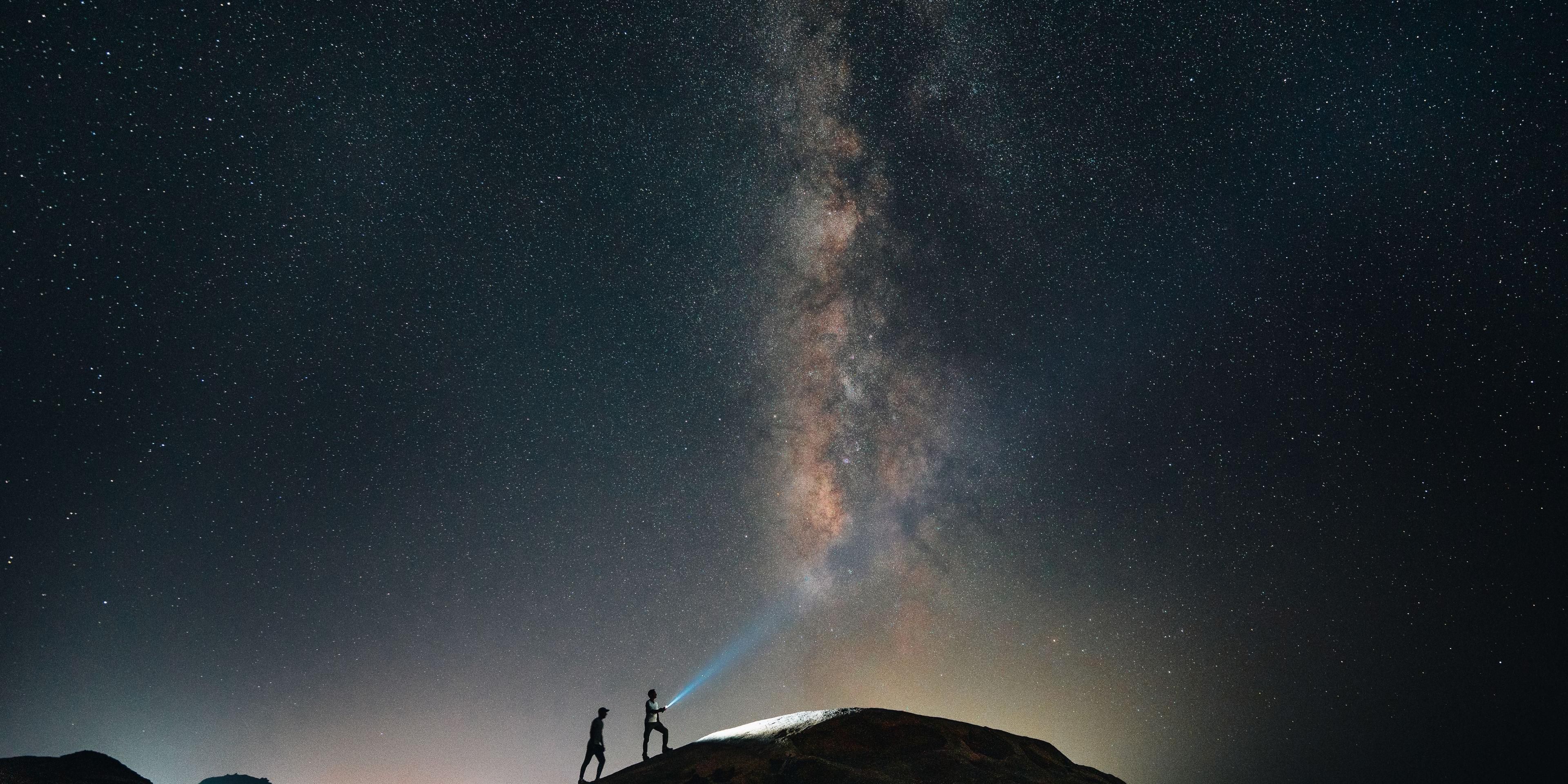 ابدأوا عام الحصان بين دفء الشمس وإطلالات البحر الهادئة، واجتمعوا مع العائلة حول تجارب طهو احتفالية وأجواء تنبض بالمرح. استمتعوا بترقية مضمونة للغرف، ووجبات مجانية للأطفال دون 12 عامًا، مع إمكانية تسجيل خروج متأخر لاحتفال أكثر راحة وانسجامًا. تطبق الشروط والأحكام