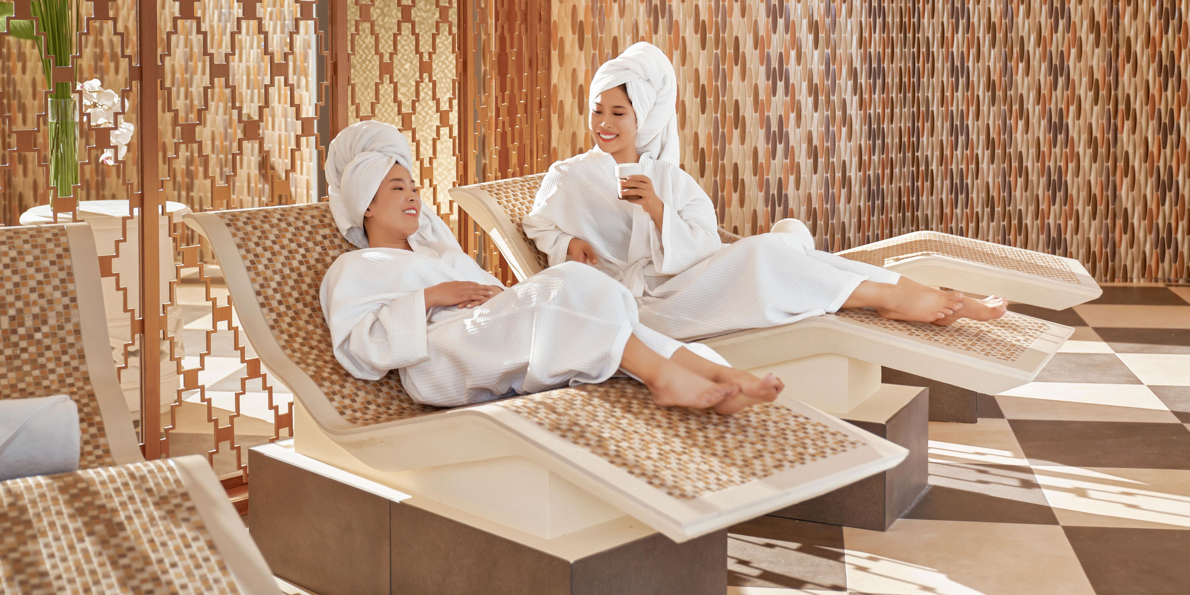 At the tranquil sanctuary of The Grand Spa, enjoy the little pleasures of life with a selection of holistic treatments that seek to awaken your senses, allowing our guests to truly unwind. Our beachside treatment option allows a multi-sensorial experience amidst the sound of gentle waves